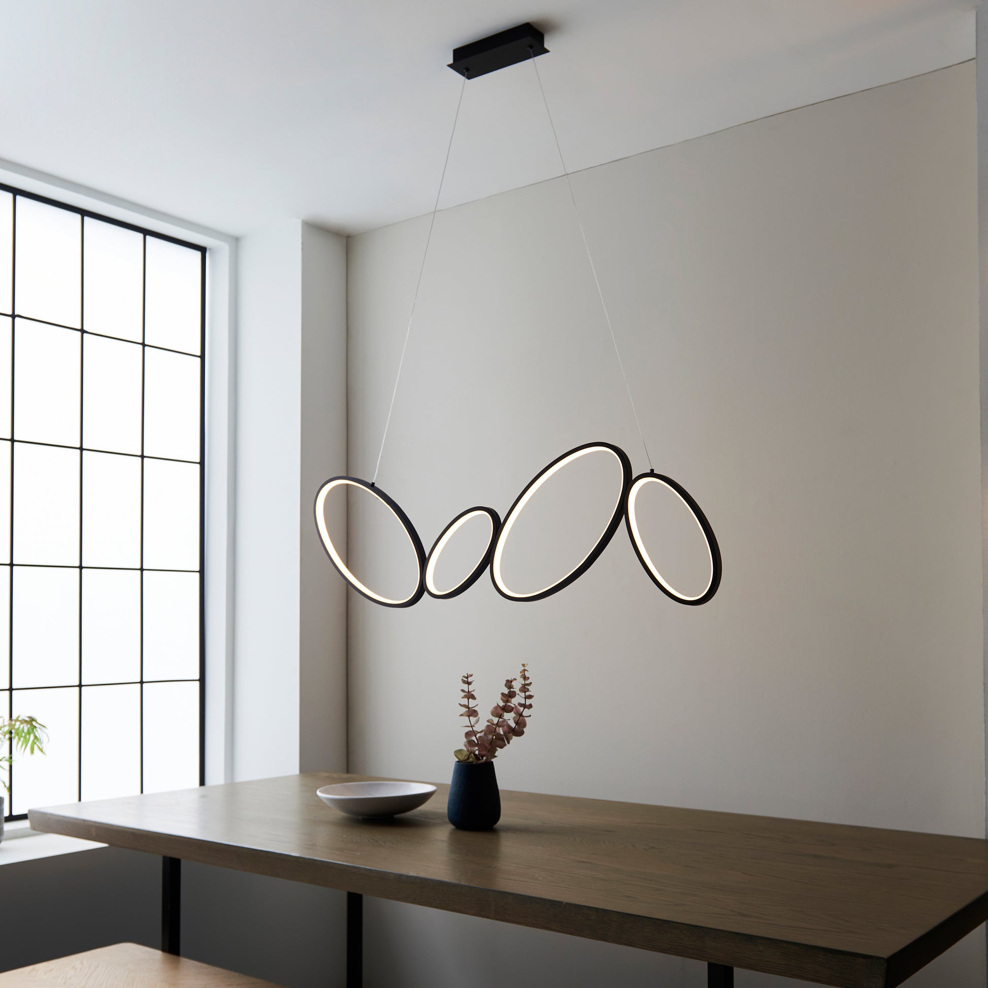 Ovals 4 Pendant Light – Black