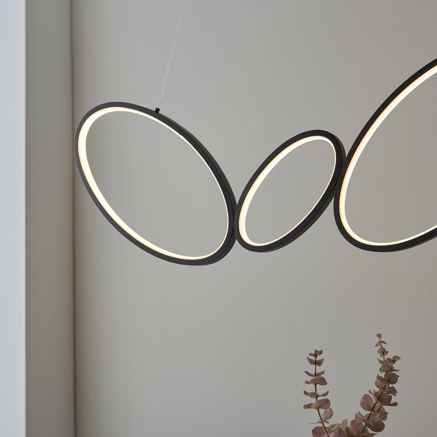Ovals 4 Pendant Light – Black