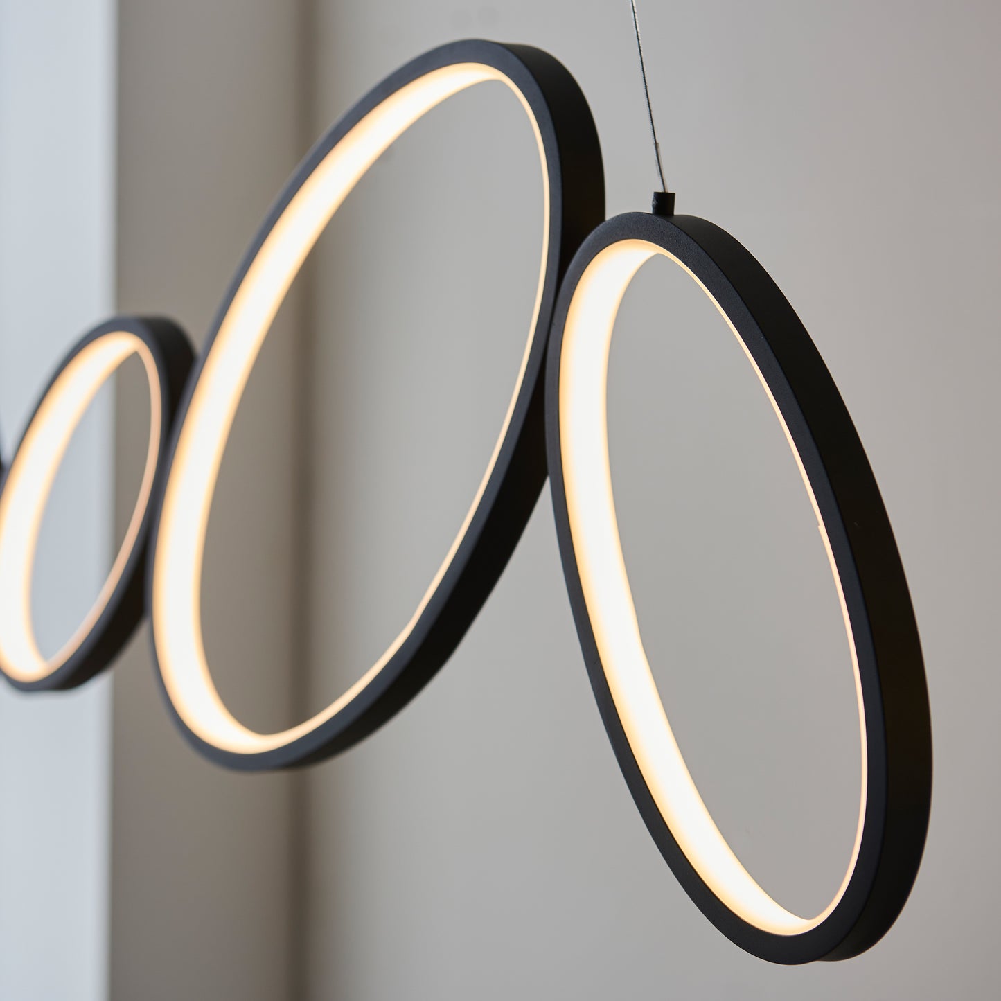 Ovals 4 Pendant Light – Black