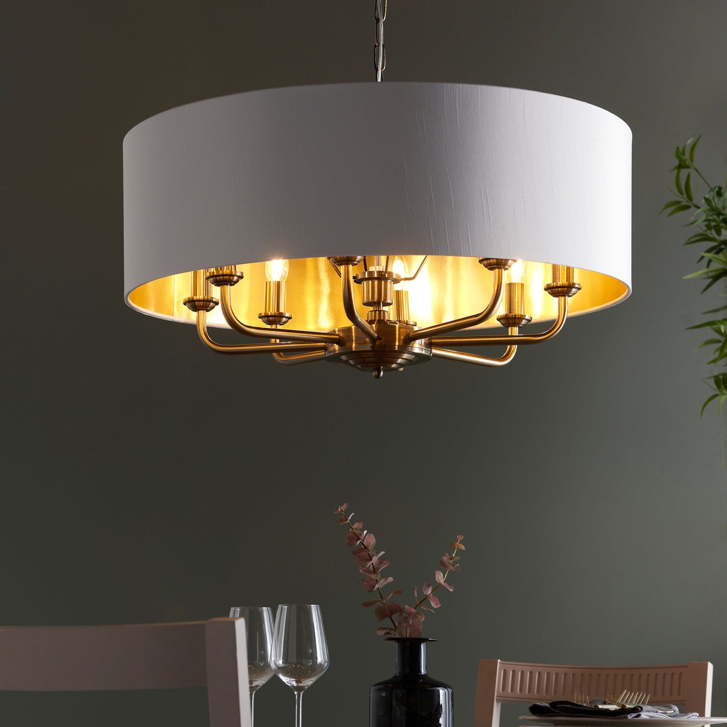 Highclere 8 Pendant Light Antique Brass – Brass