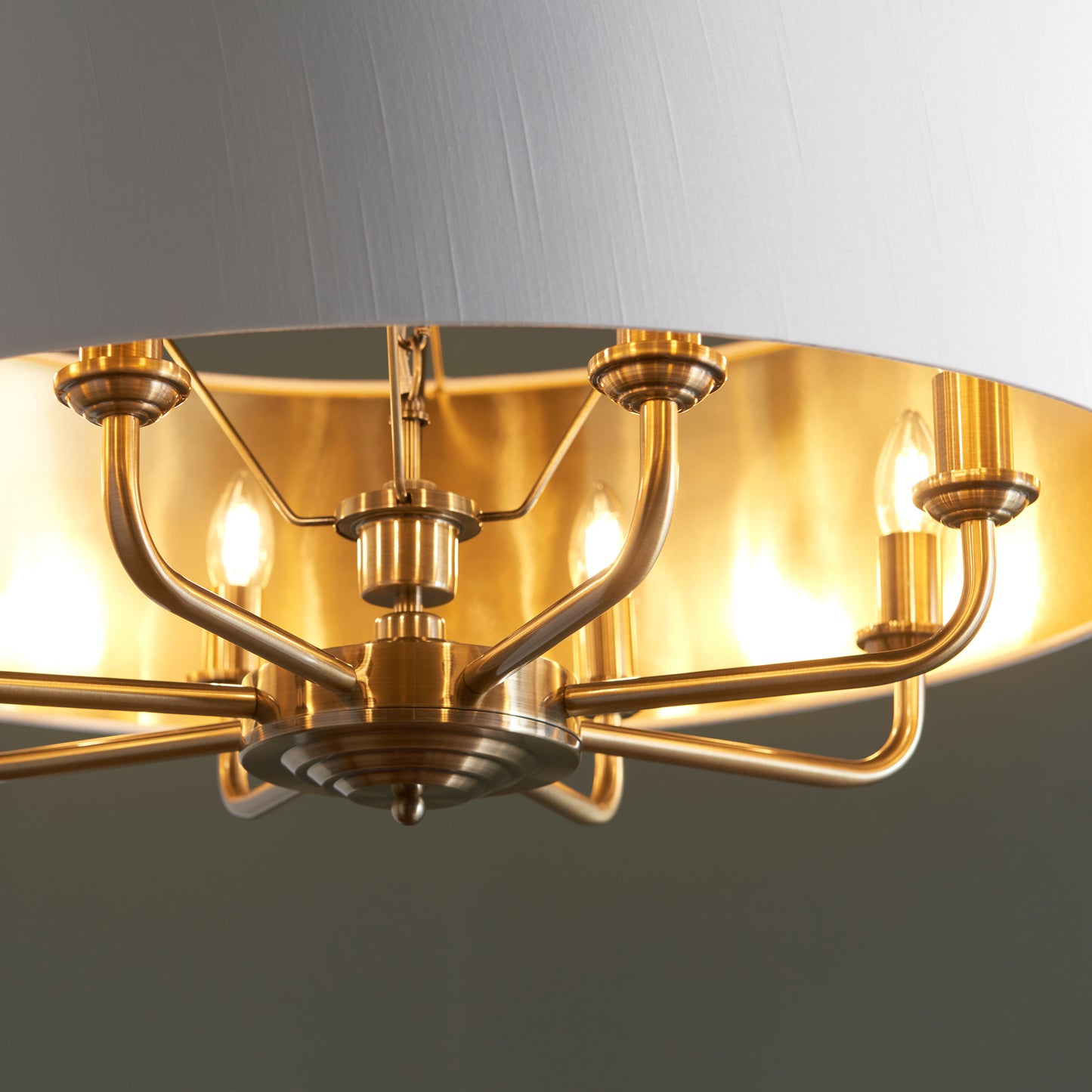 Highclere 8 Pendant Light Antique Brass – Brass