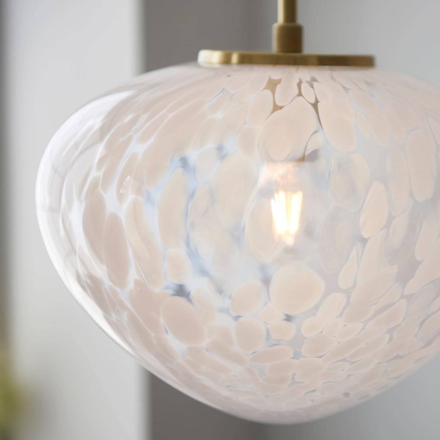 Mali 1 Pendant Light Satin Brass – Brass