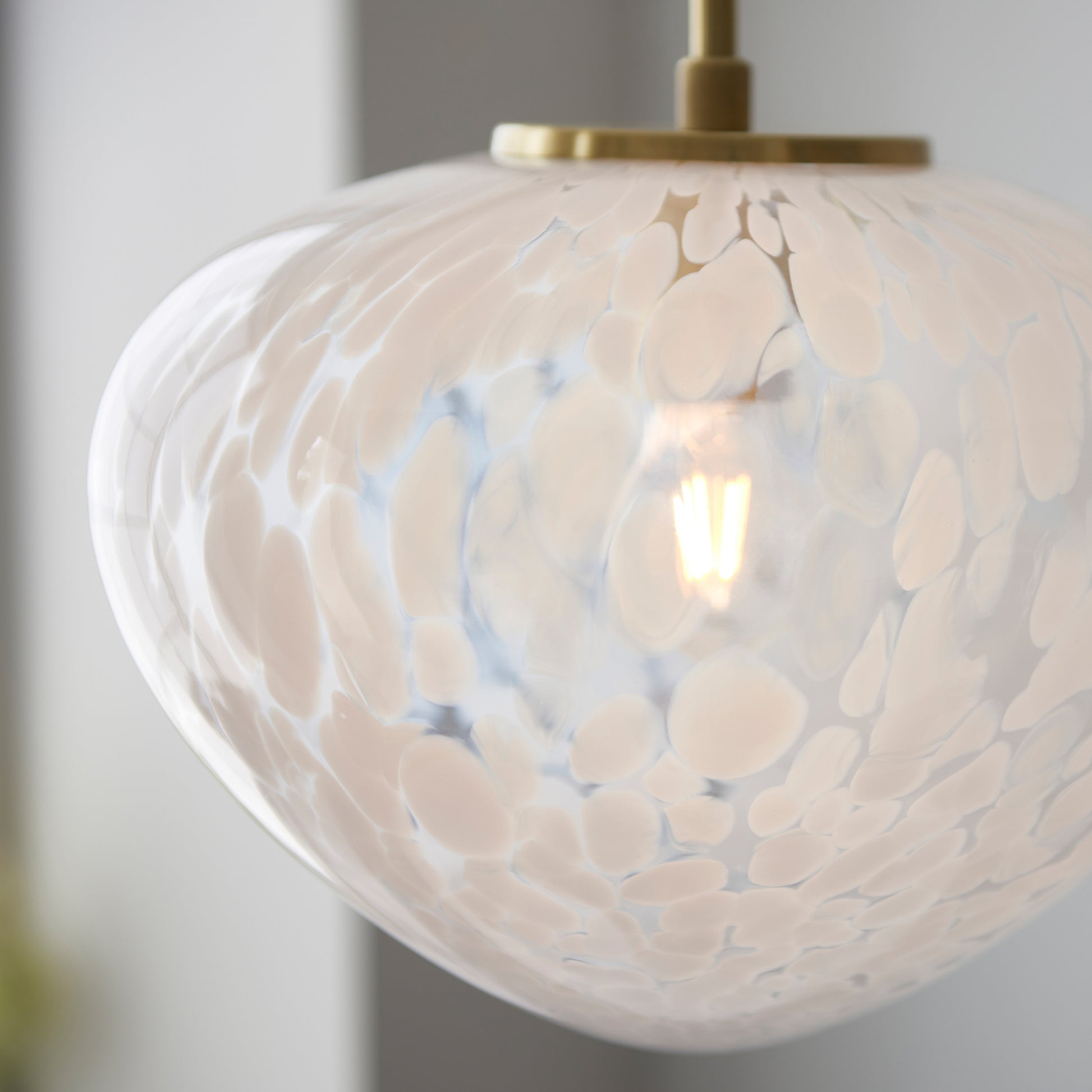 Mali 1 Pendant Light Satin Brass – Brass