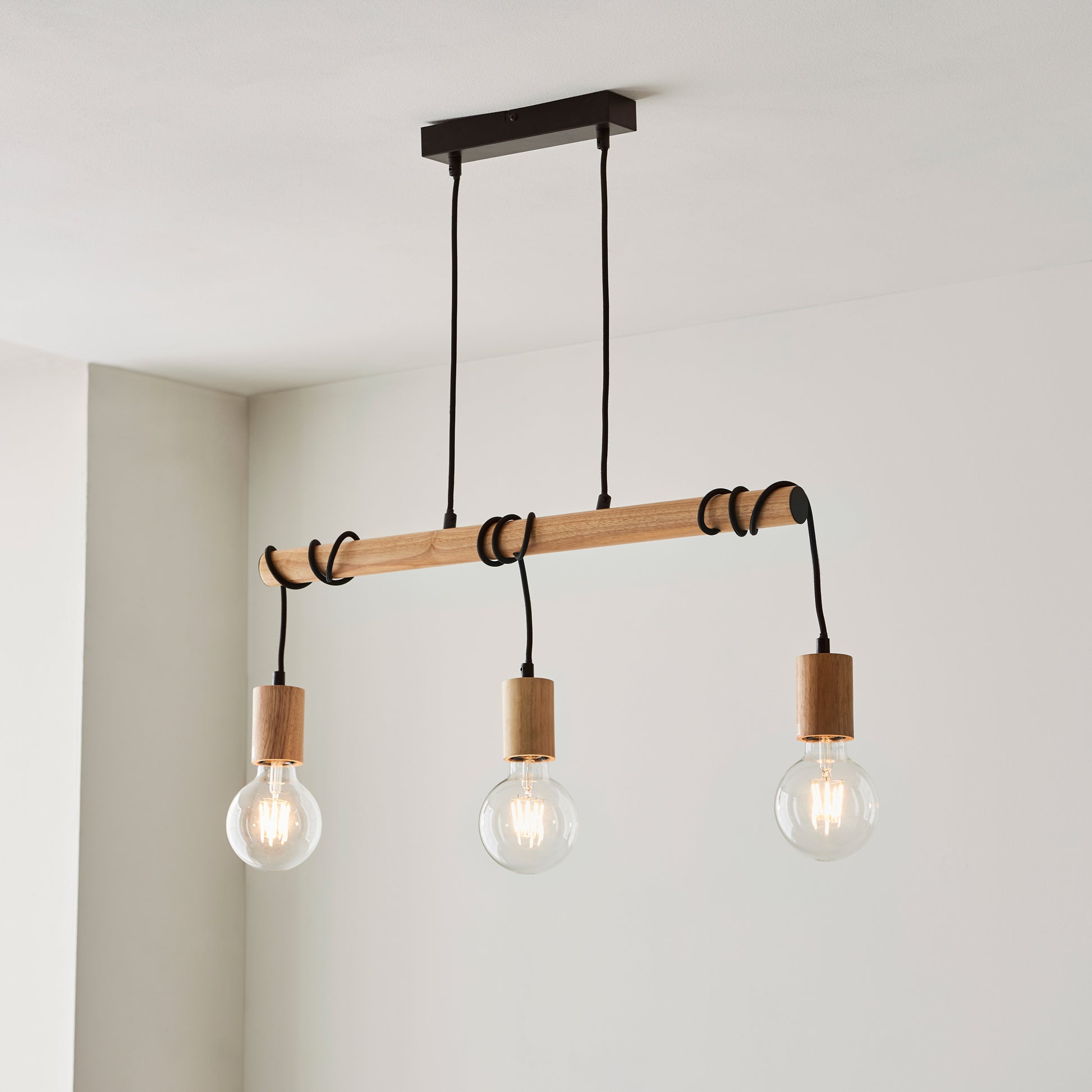 Sven 3 Pendant Light Black – Gold