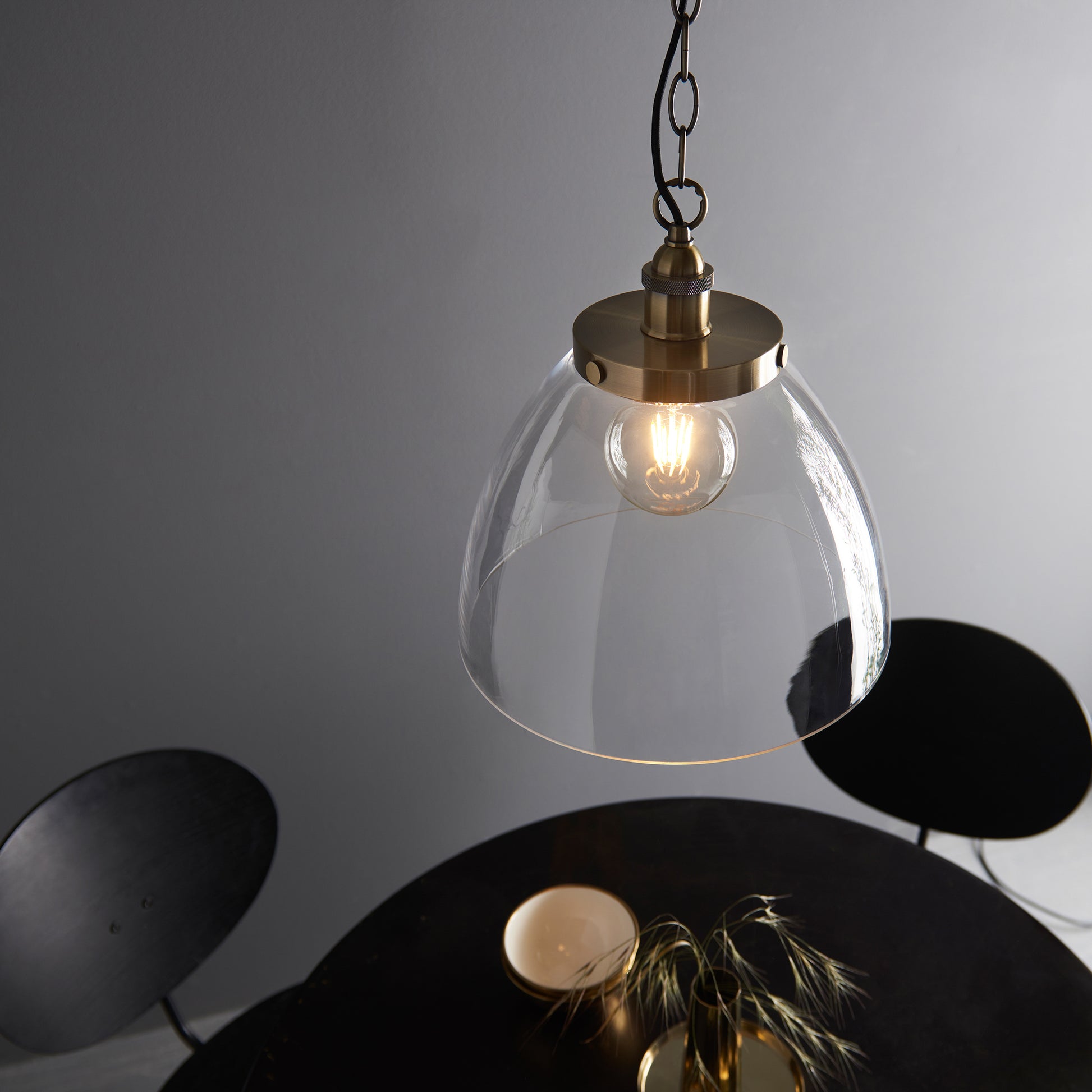 Hansen Grand 1 Pendant Light Antique Brass – Brass
