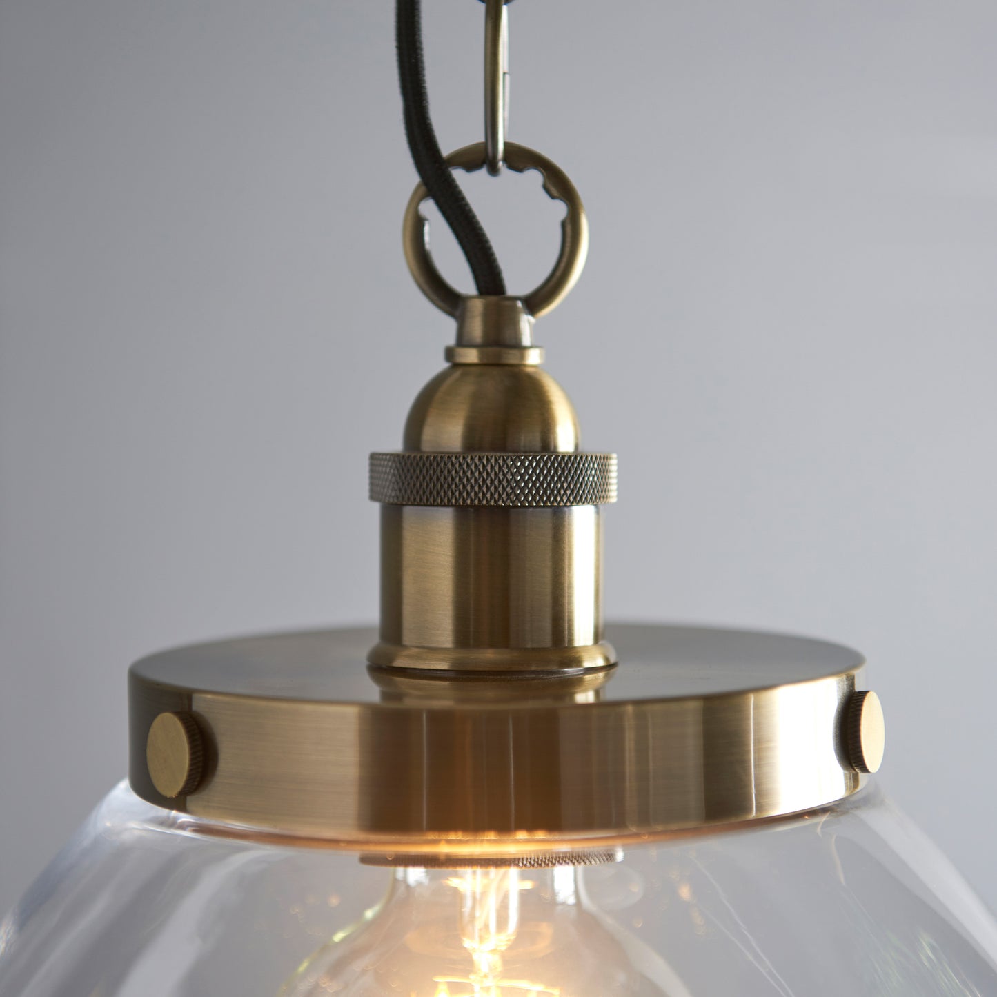 Hansen Grand 1 Pendant Light Antique Brass – Brass