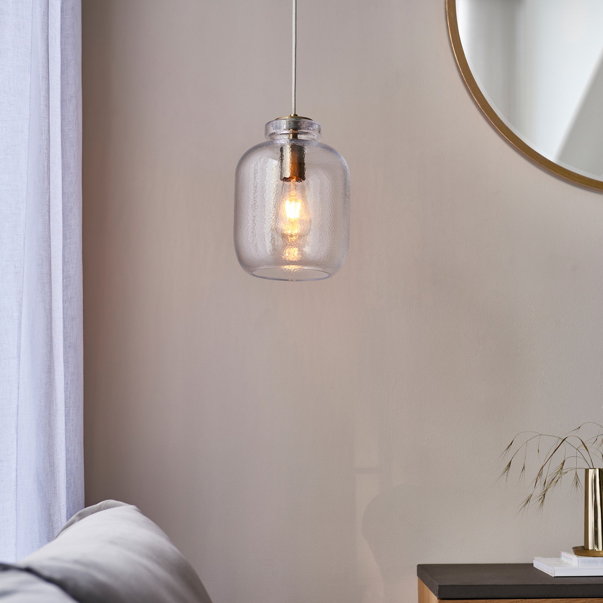 Lyra 1 Pendant Light Antique Brass – Brass