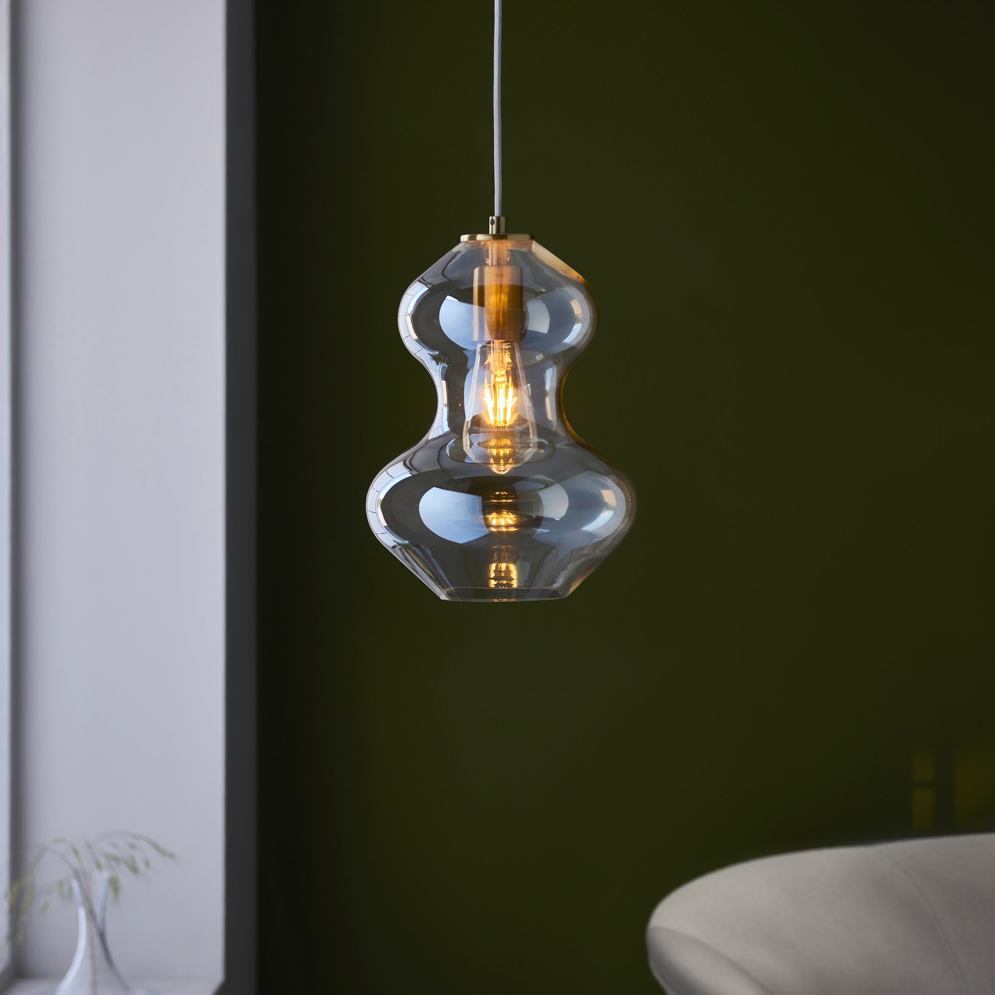 Kelda Shaped Pendant Satin Brass Champagne – Champagne