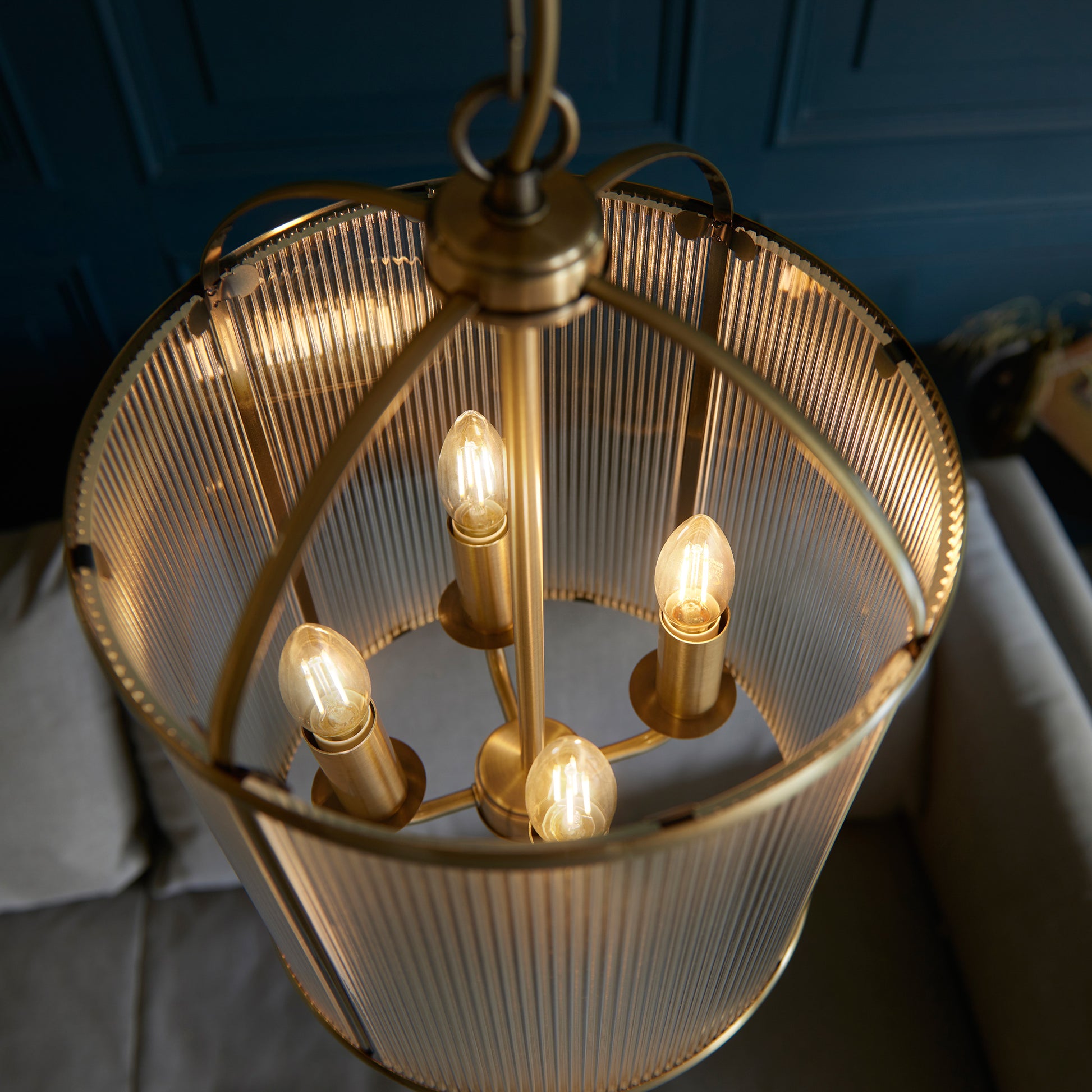 Lambeth Ribbed 4lt Pendant – Brass