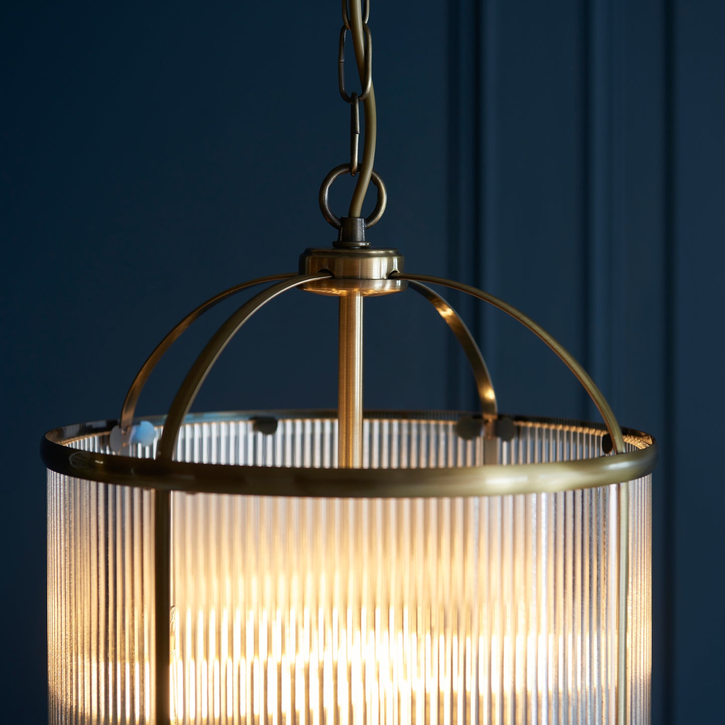 Lambeth Ribbed 4lt Pendant – Brass