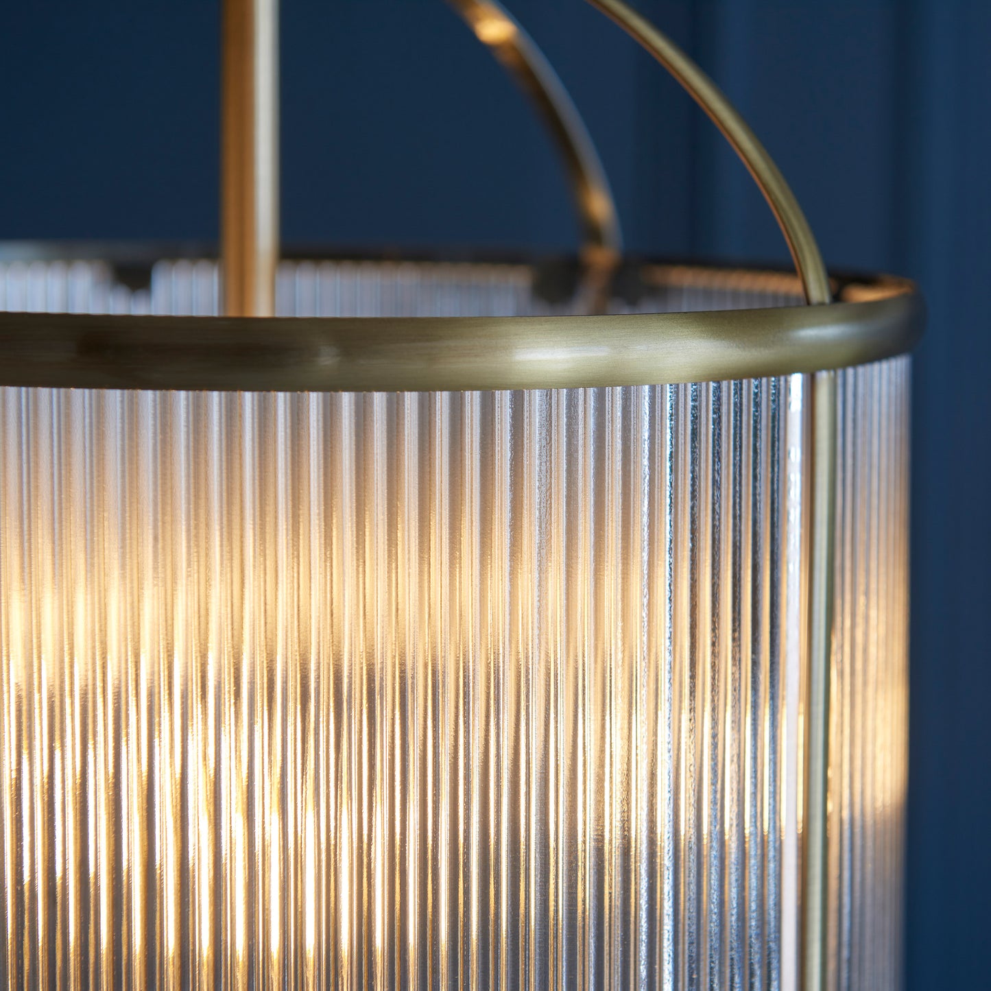 Lambeth Ribbed 4lt Pendant – Brass