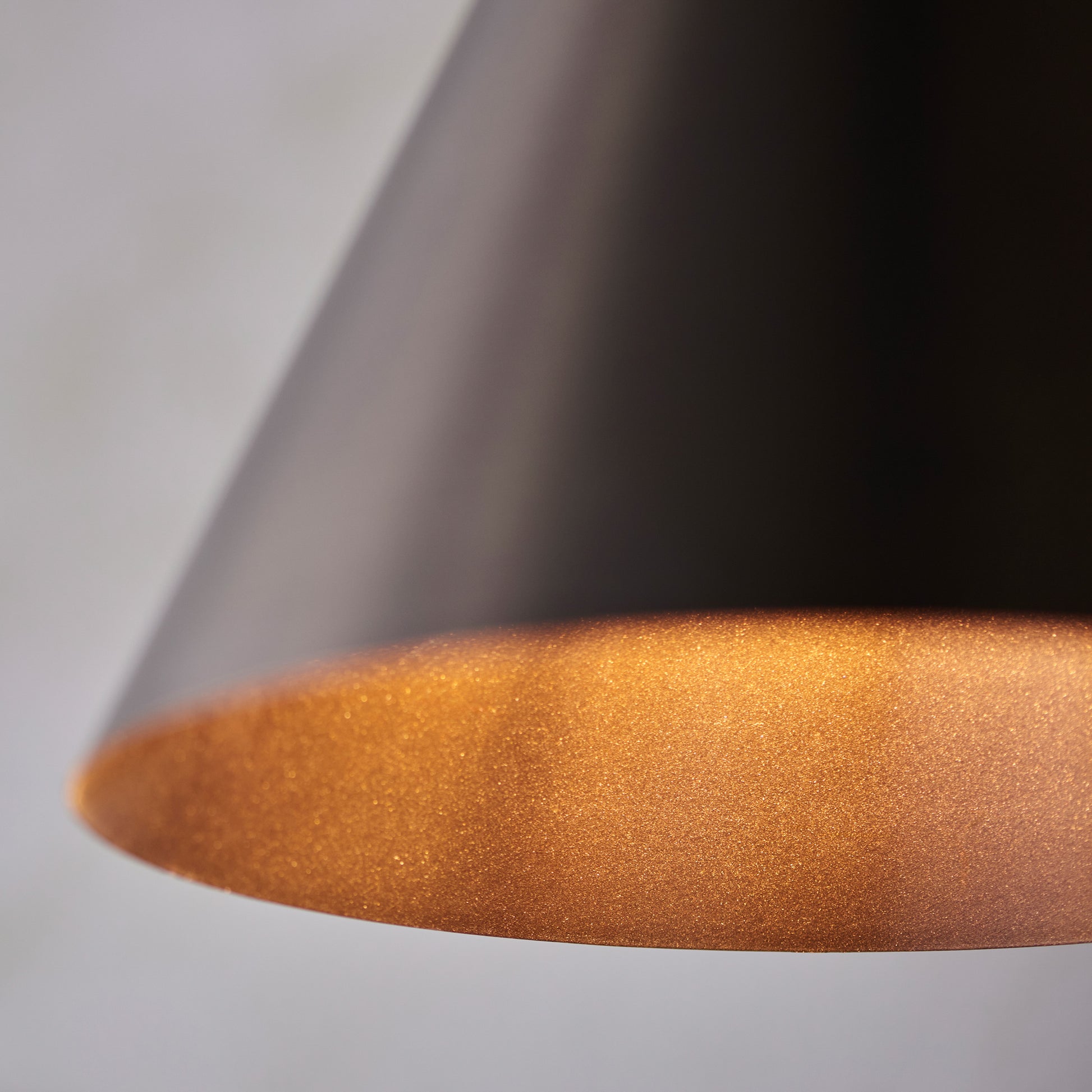 Cape Pendant Light Antique Bronze – Bronze
