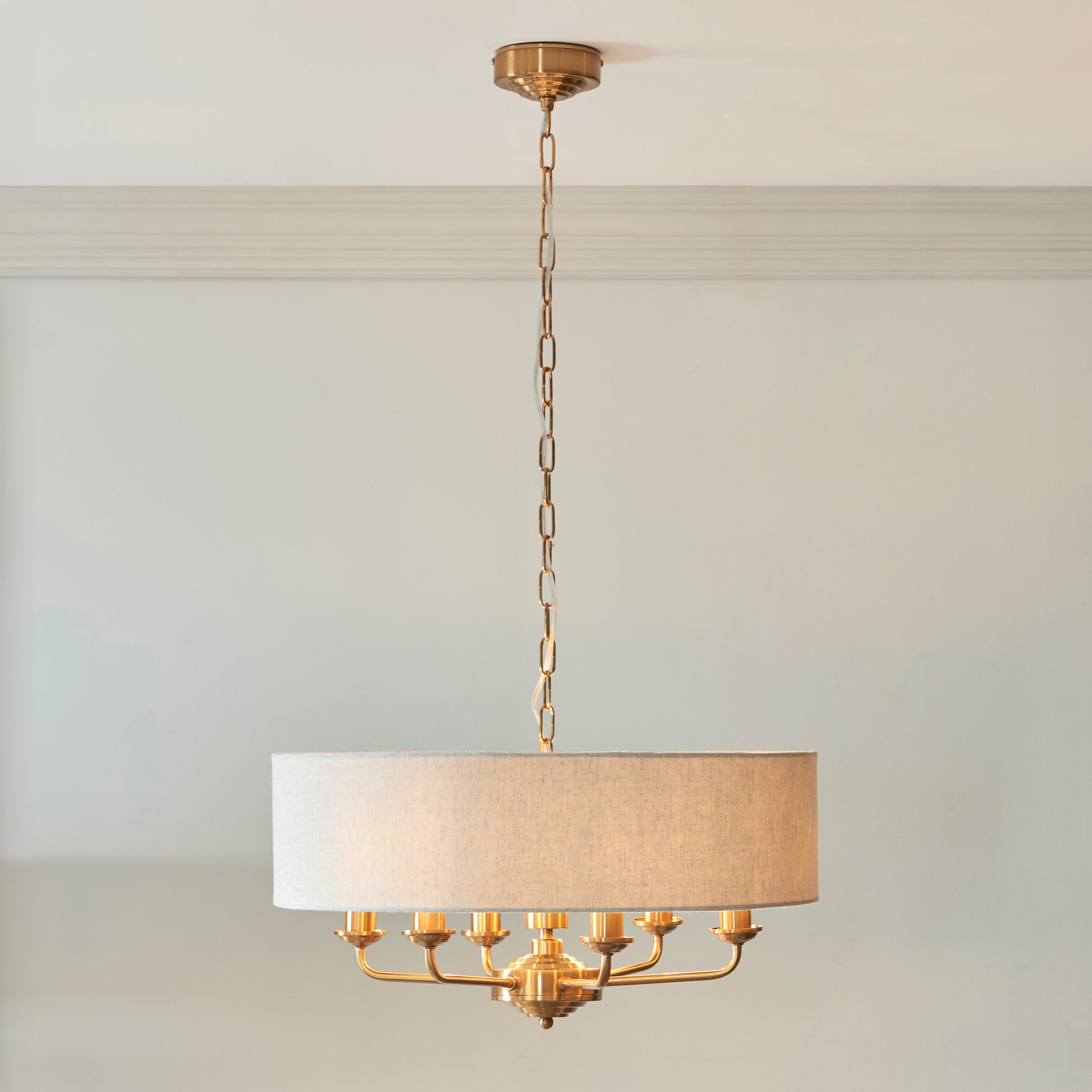 Highclere 6 Pendant Vintage Brass – Natural