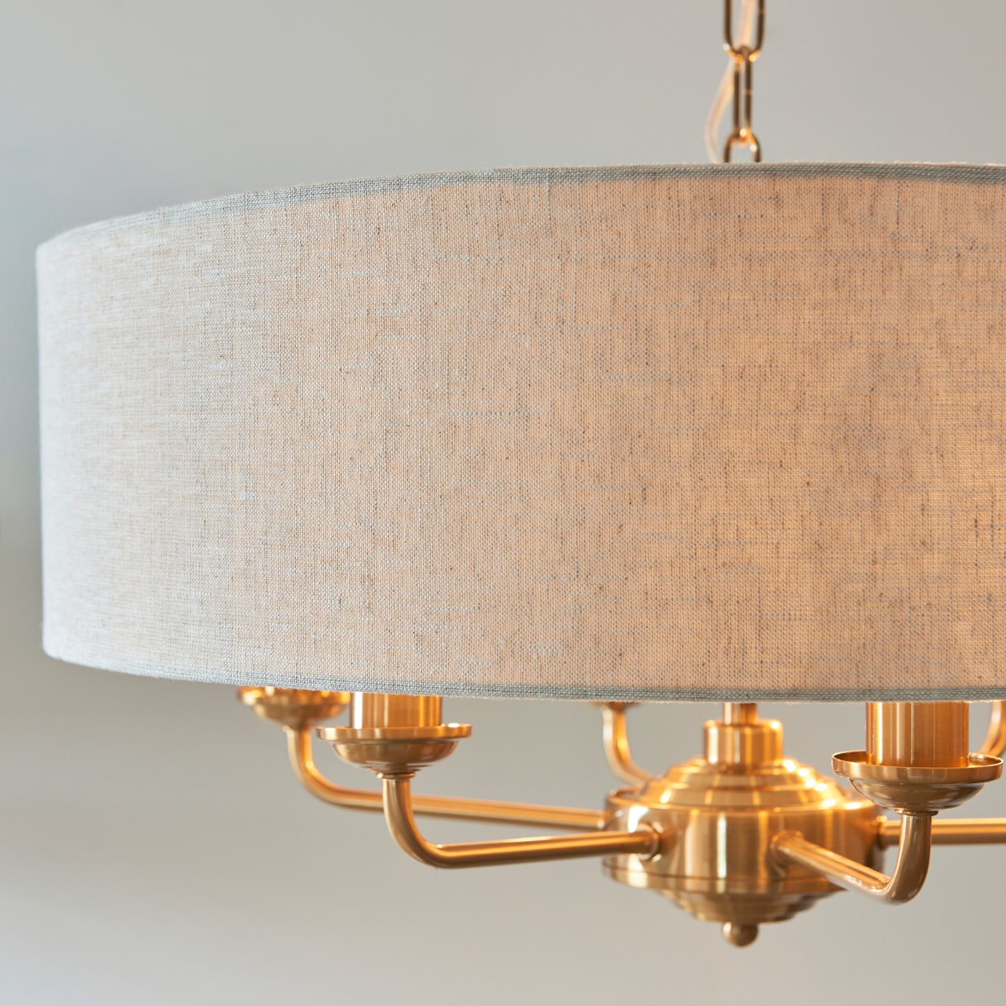 Highclere 6 Pendant Vintage Brass – Natural