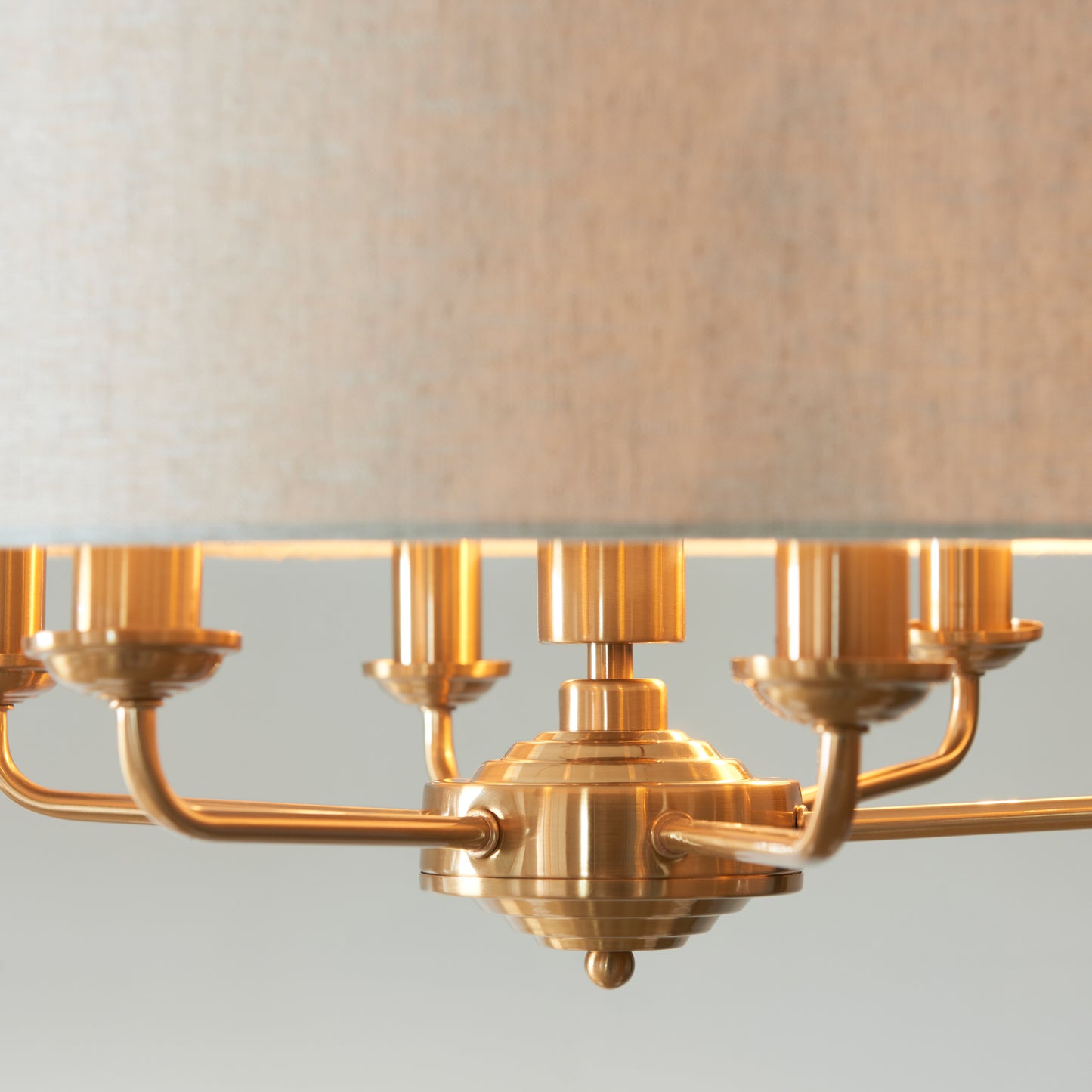 Highclere 6 Pendant Vintage Brass – Natural