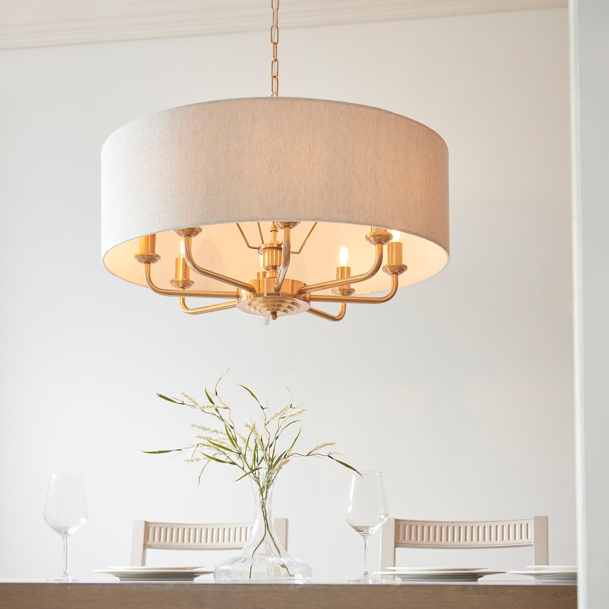 Highclere 8 Pendant Light Vintage Brass – Natural