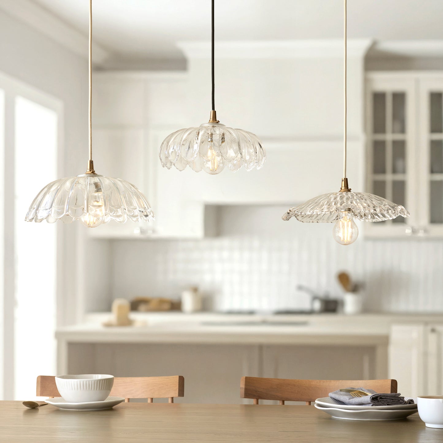 Carnation 1 Pendant Light – Clear