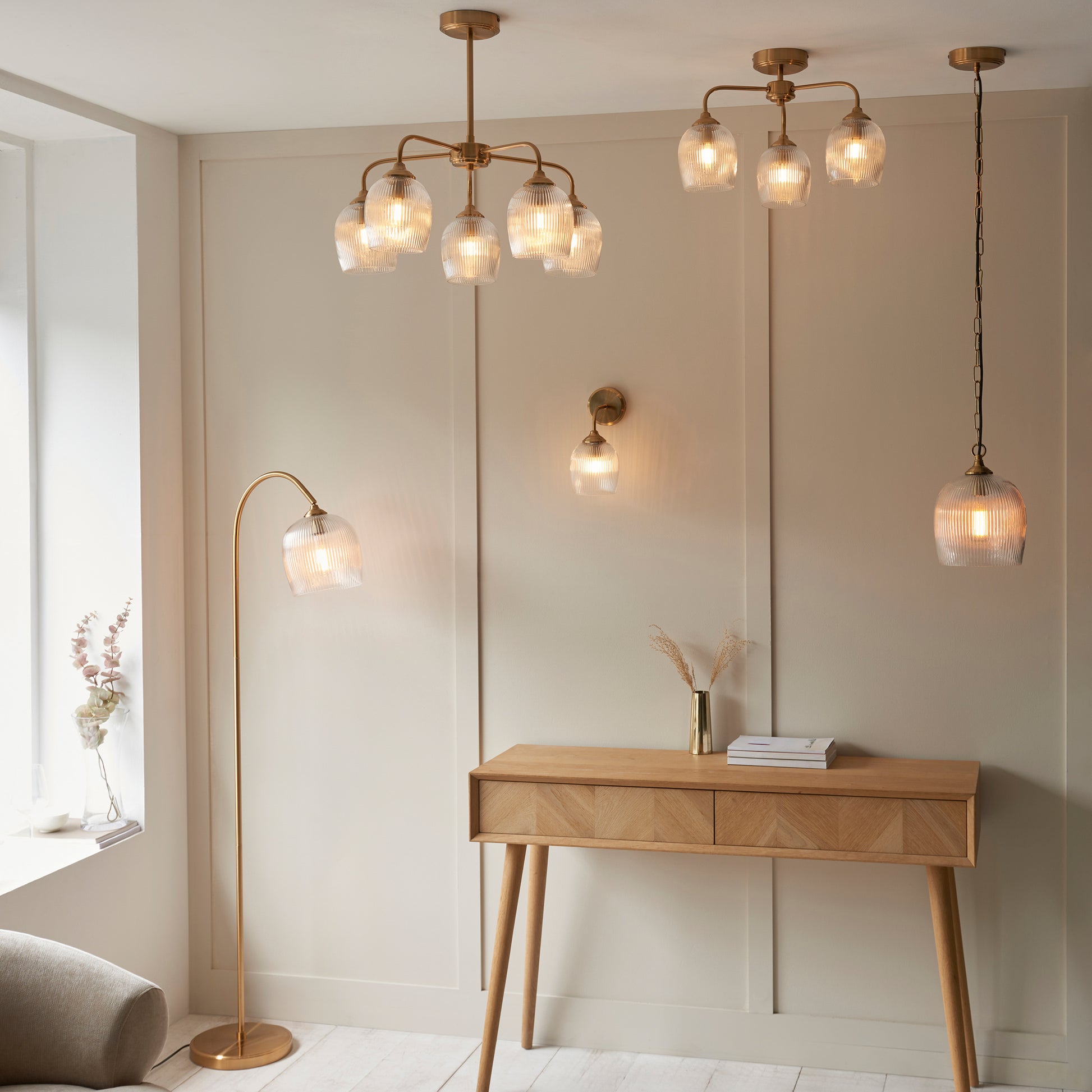 Ashcroft Ribbed 5 Pendant Light Brushed Aged Brass – Brass