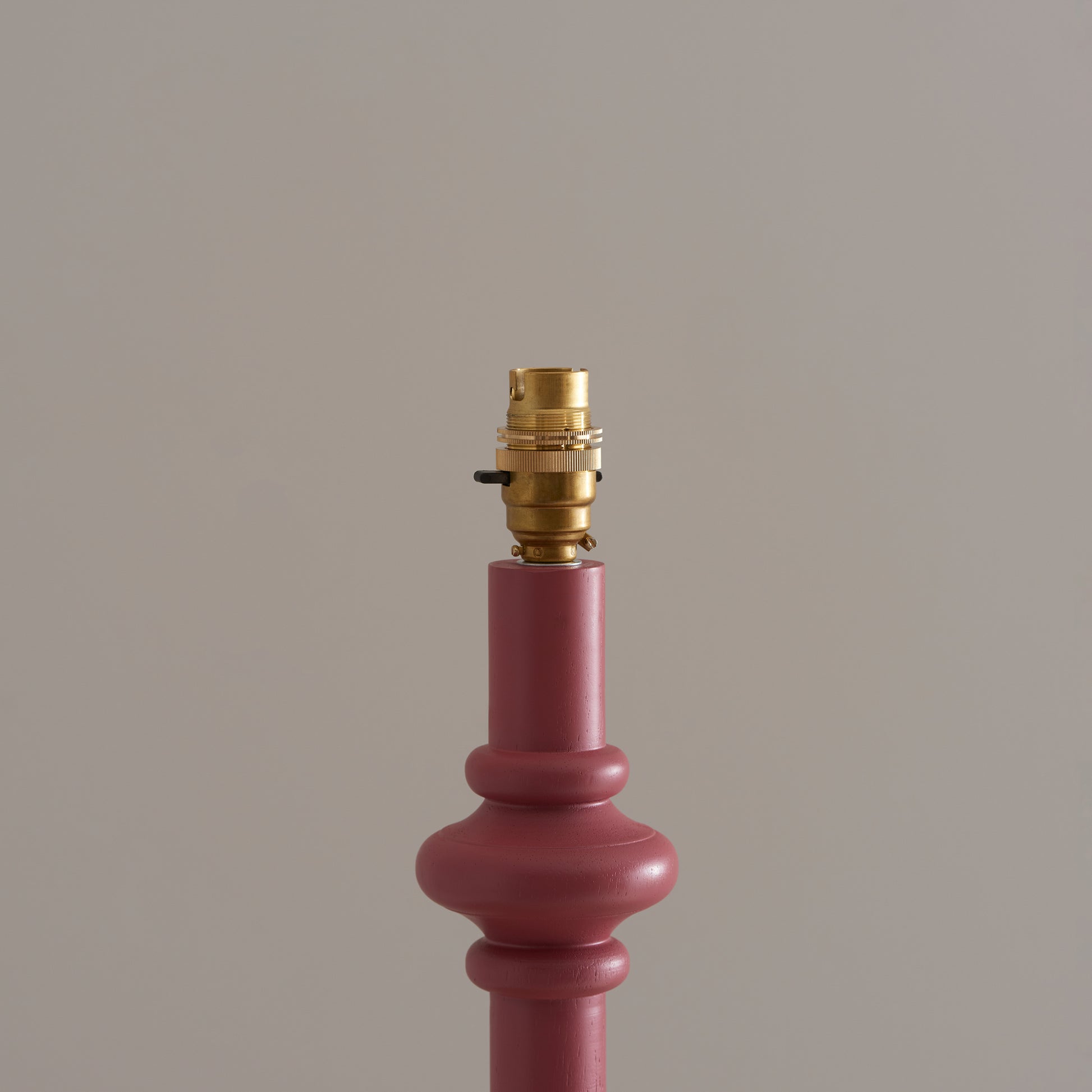 Carnaby Floor Lamp Base Satin Pink Clay – Pink