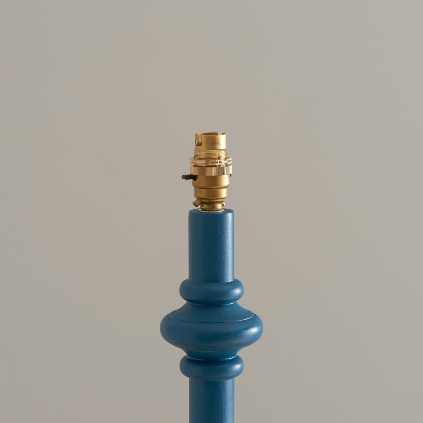 Carnaby Floor Lamp Base Satin Marlin Blue – Blue