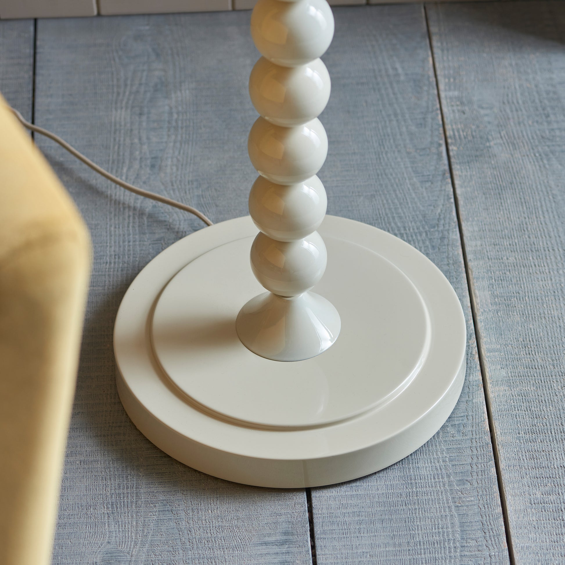 Higgledy Floor Lamp Base Gloss Almond White Paint – Natural