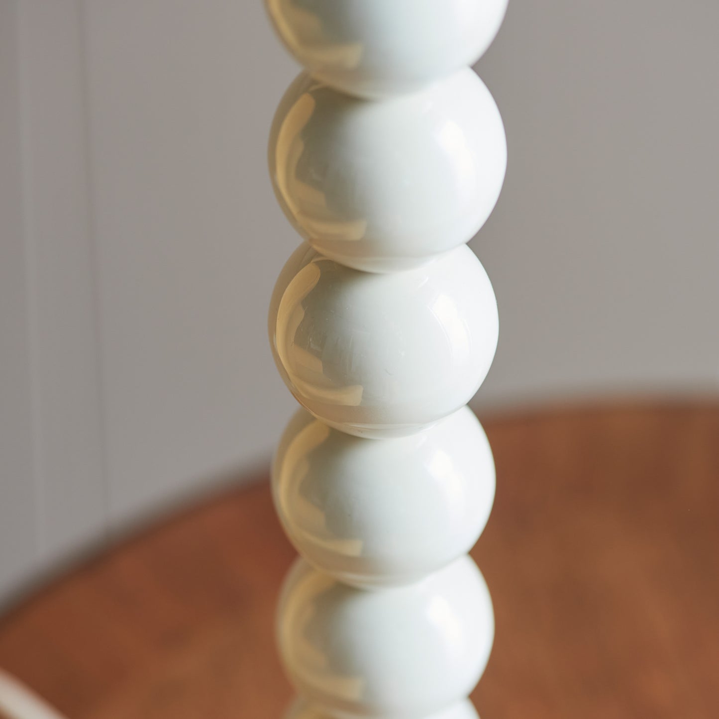 Higgledy Table Lamp Base Gloss Almond White Paint – Natural