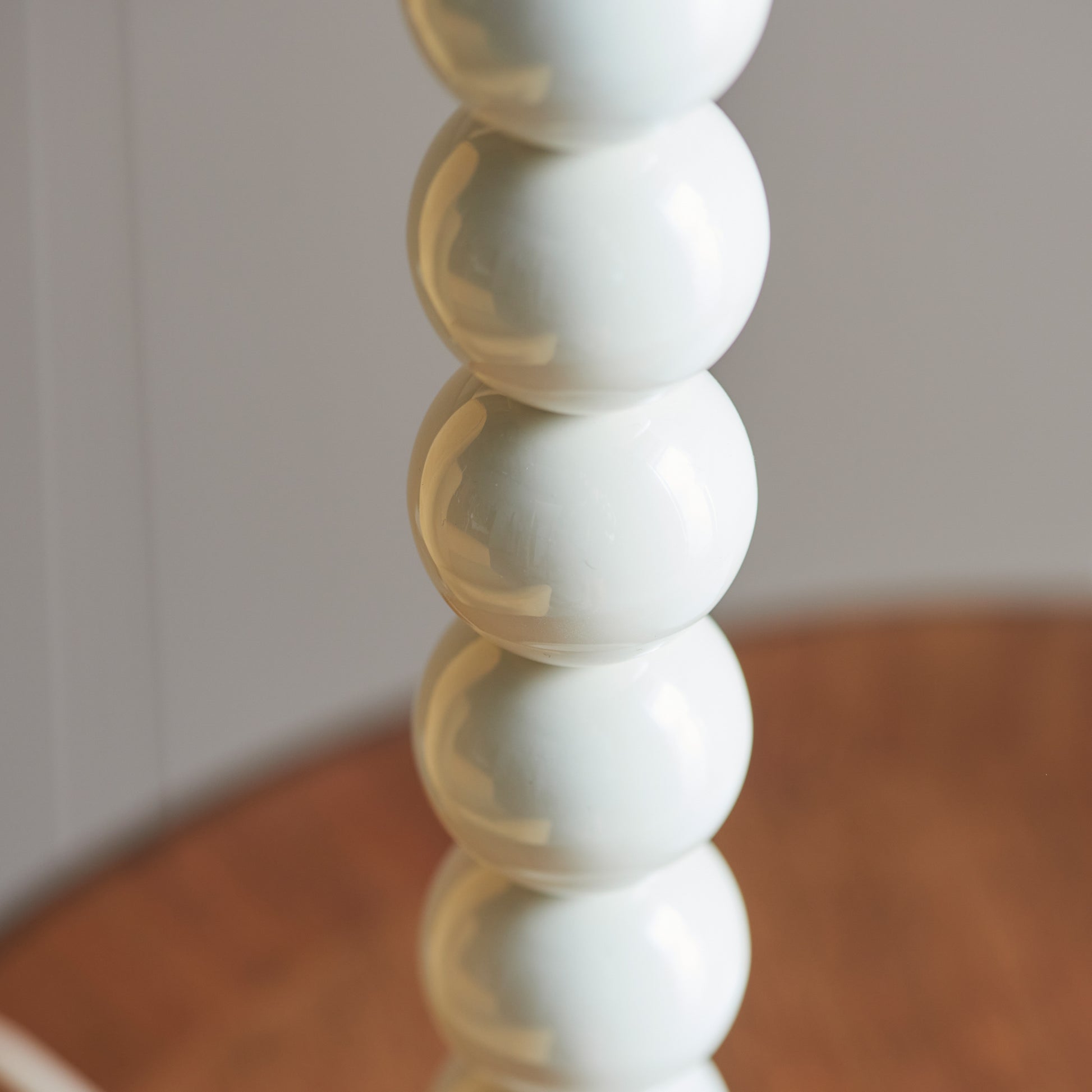 Higgledy Table Lamp Base Gloss Almond White Paint – Natural