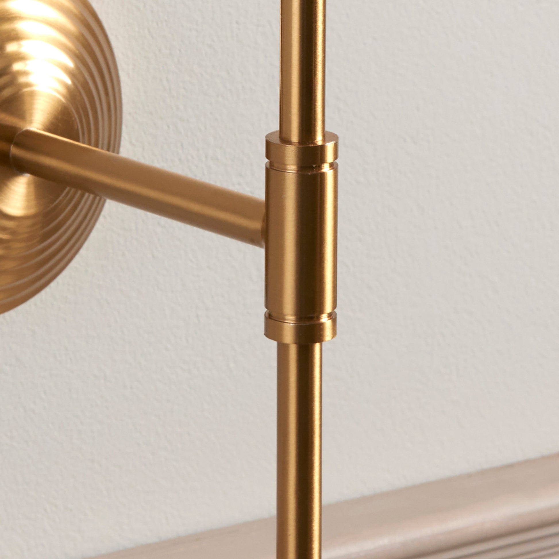 Obelisk T Bar 1 Wall Light Fitting Brushed Brass – Brass