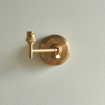 Step Fold 1 Wall Light Fitting Brushed Aged Brass – Brass