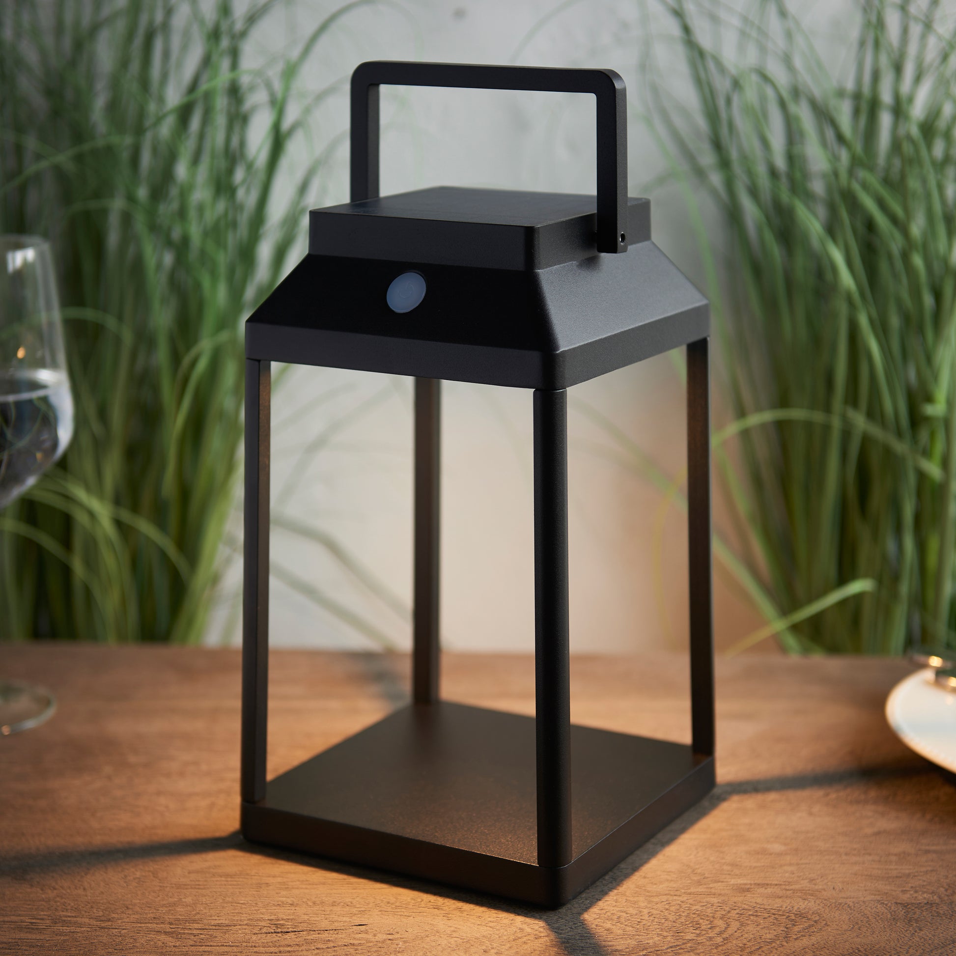 Linterna Outdoor 1 Table Lamp – Black