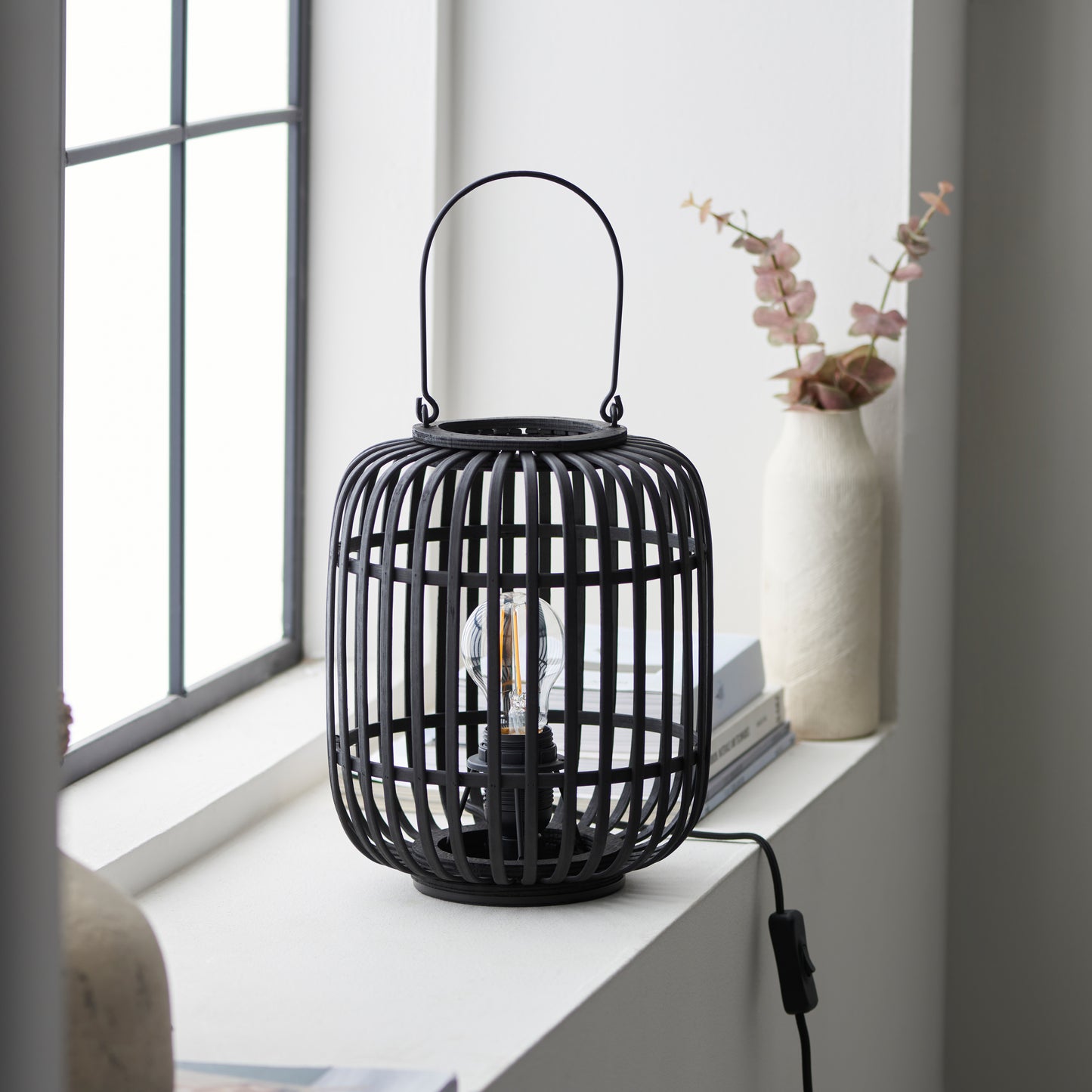 Mathias Table Lamp Dark Bamboo – Black