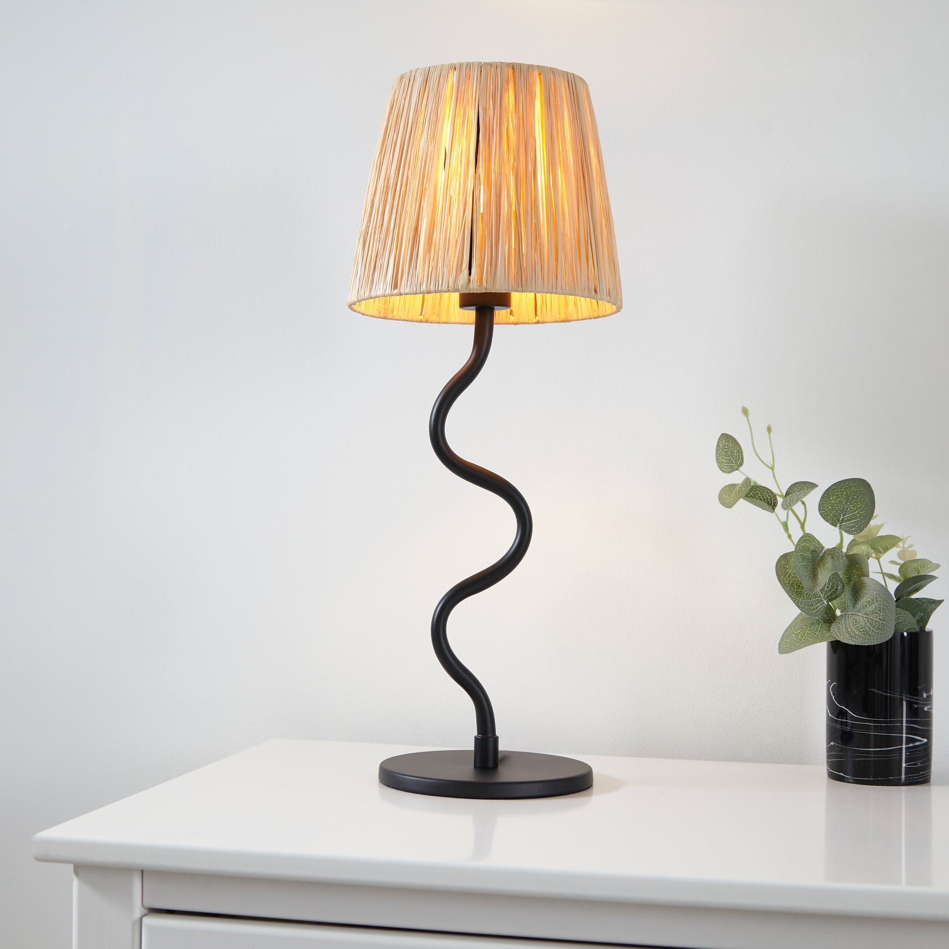 Wriggle Table Lamp – Black