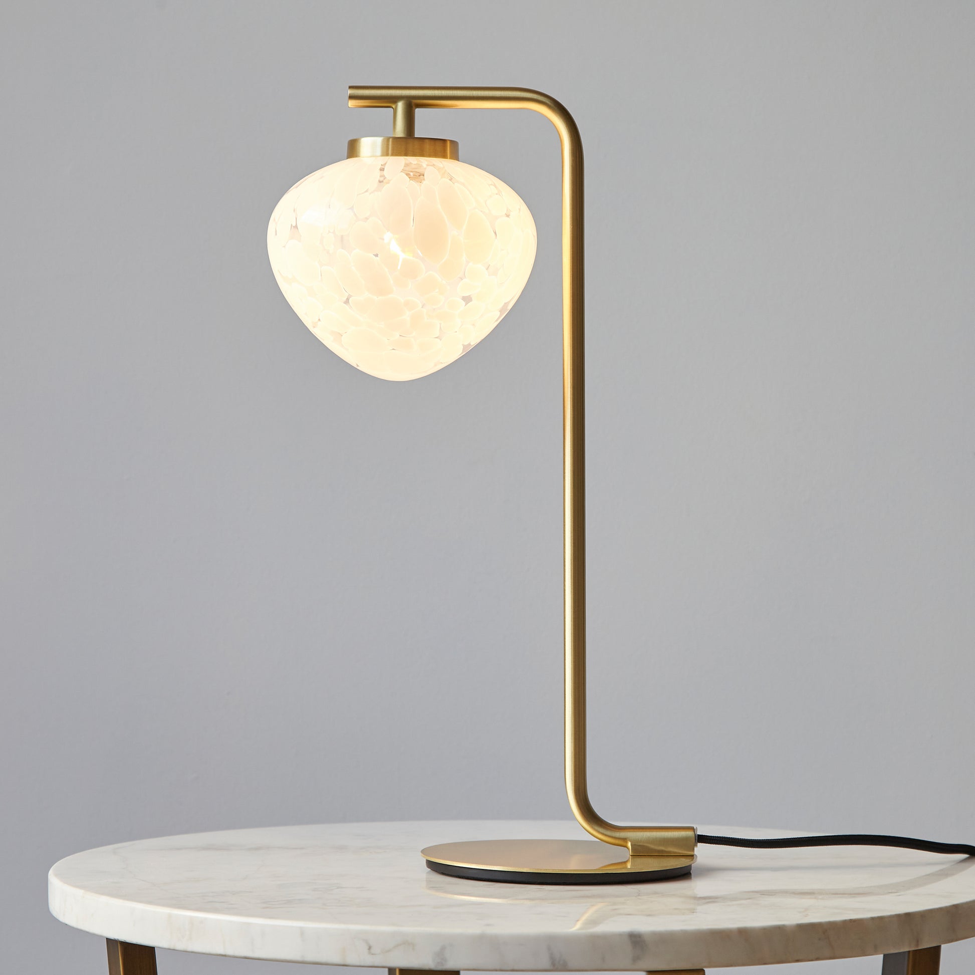 Mali 1 Table Lamp Satin Brass – Brass
