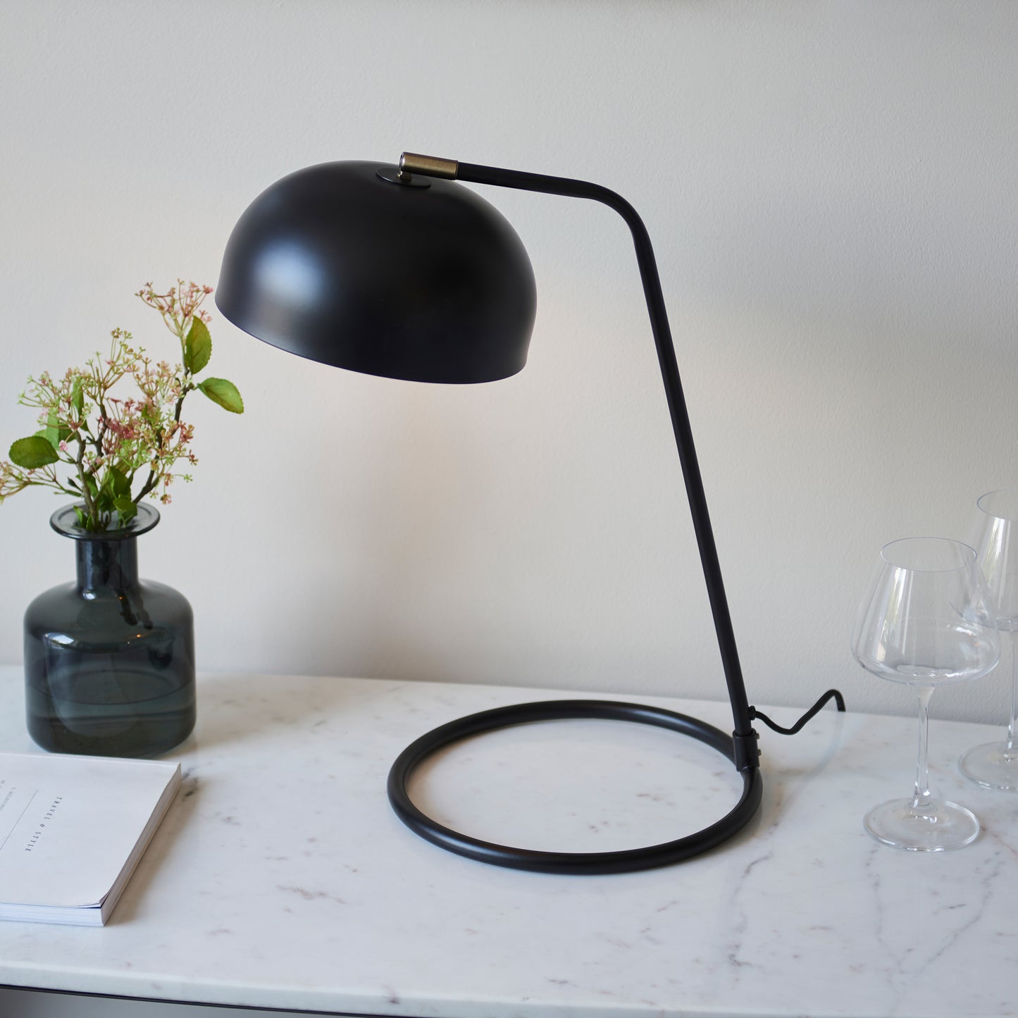 Brair 1 Table Lamp Matt Black & Antique Brass – Brass