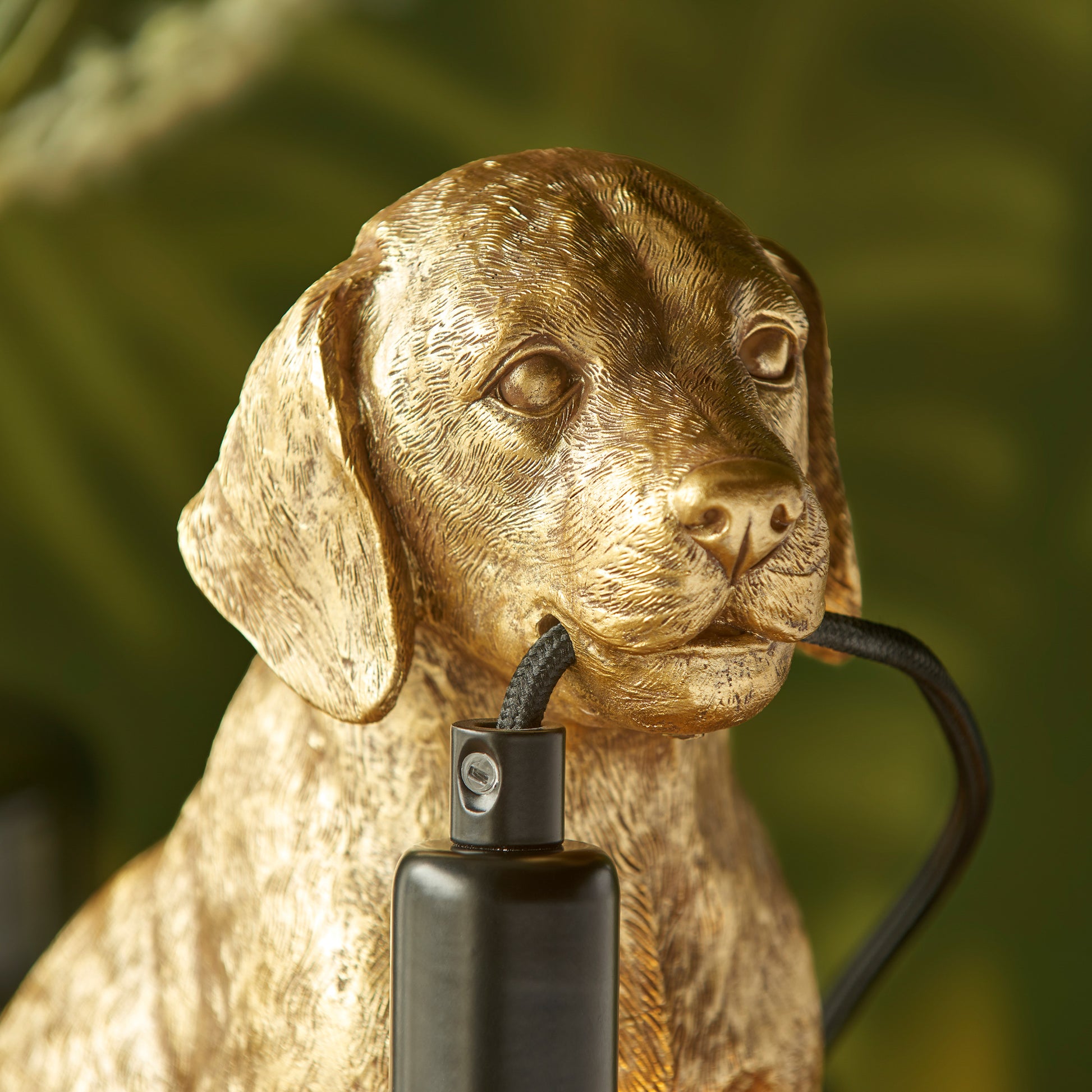 Labrador Puppy Table Lamp Vintage Gold – Gold
