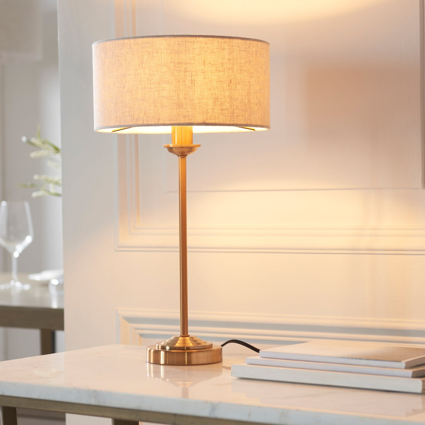 Highclere 1 Table Lamp Vintage Brass – Natural