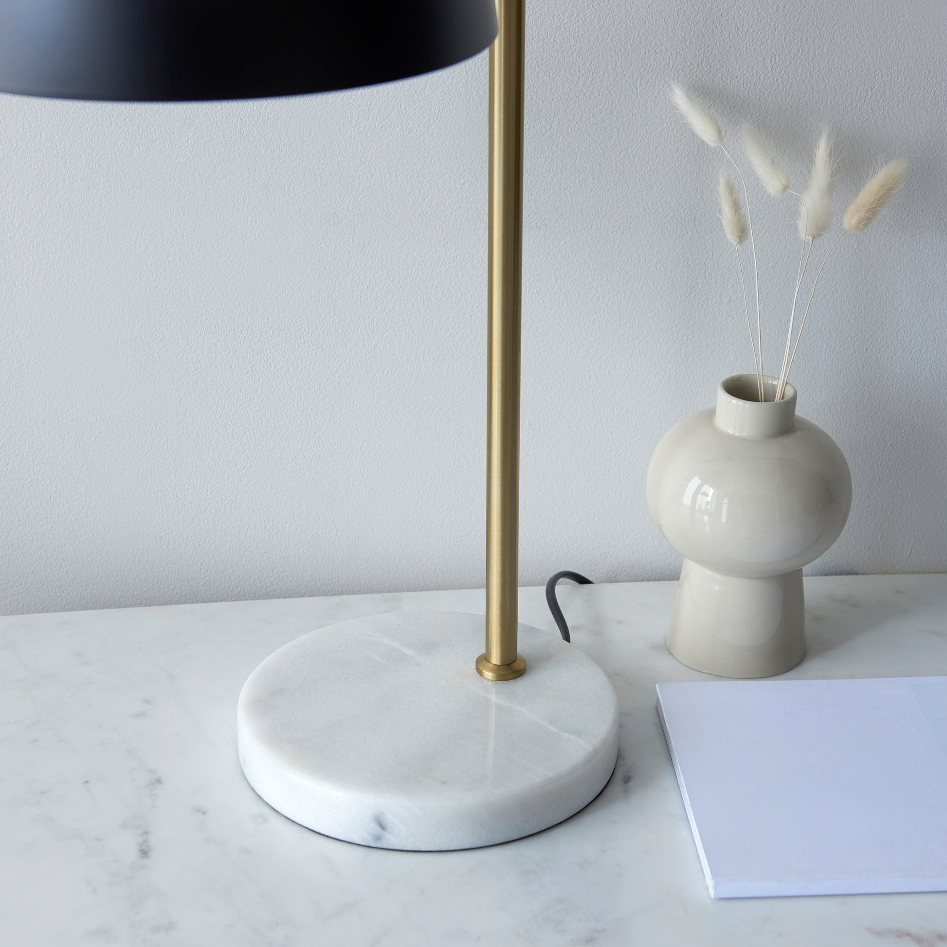 Buchanan Table Lamp Matt Black – Black