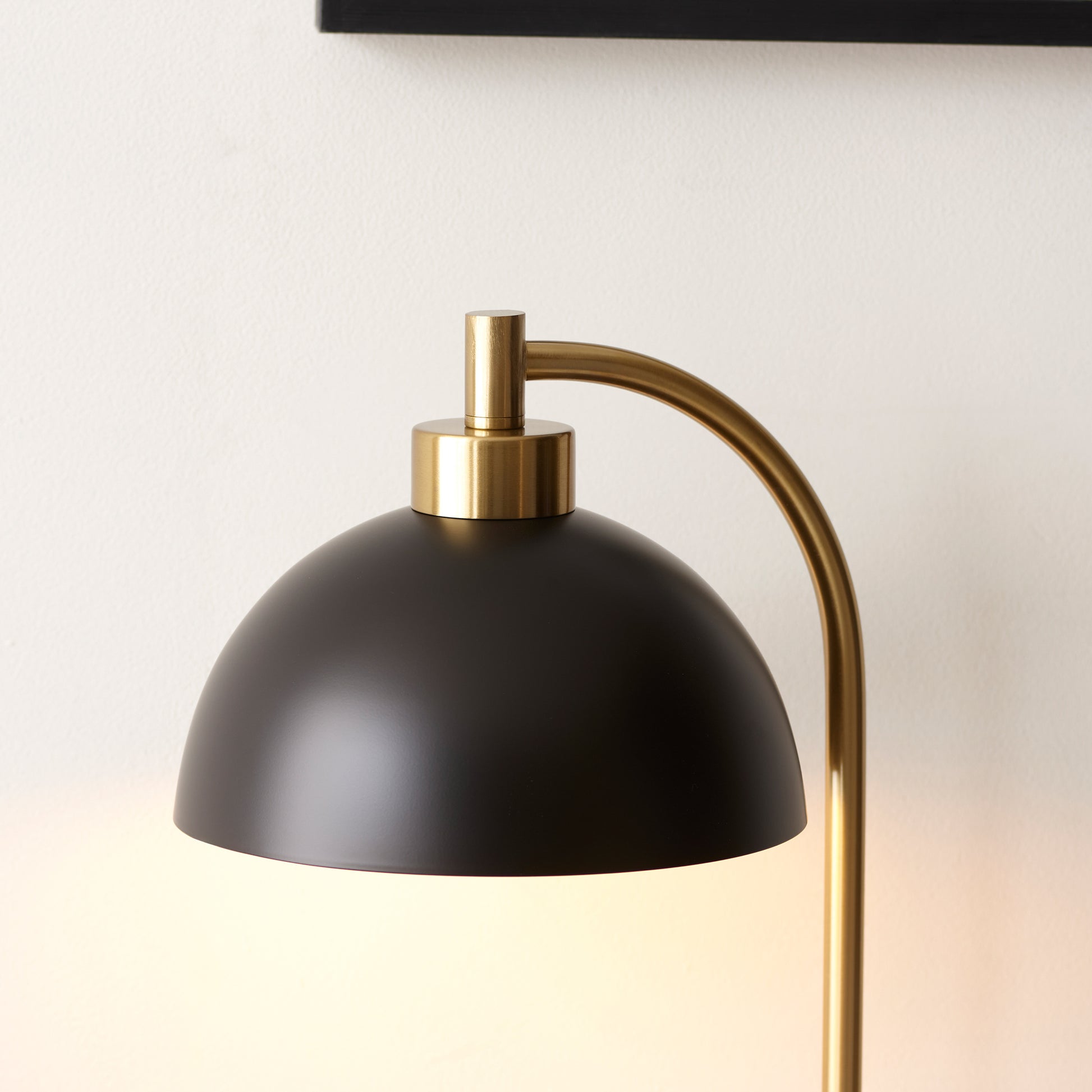 Buchanan Table Lamp Matt Black – Black