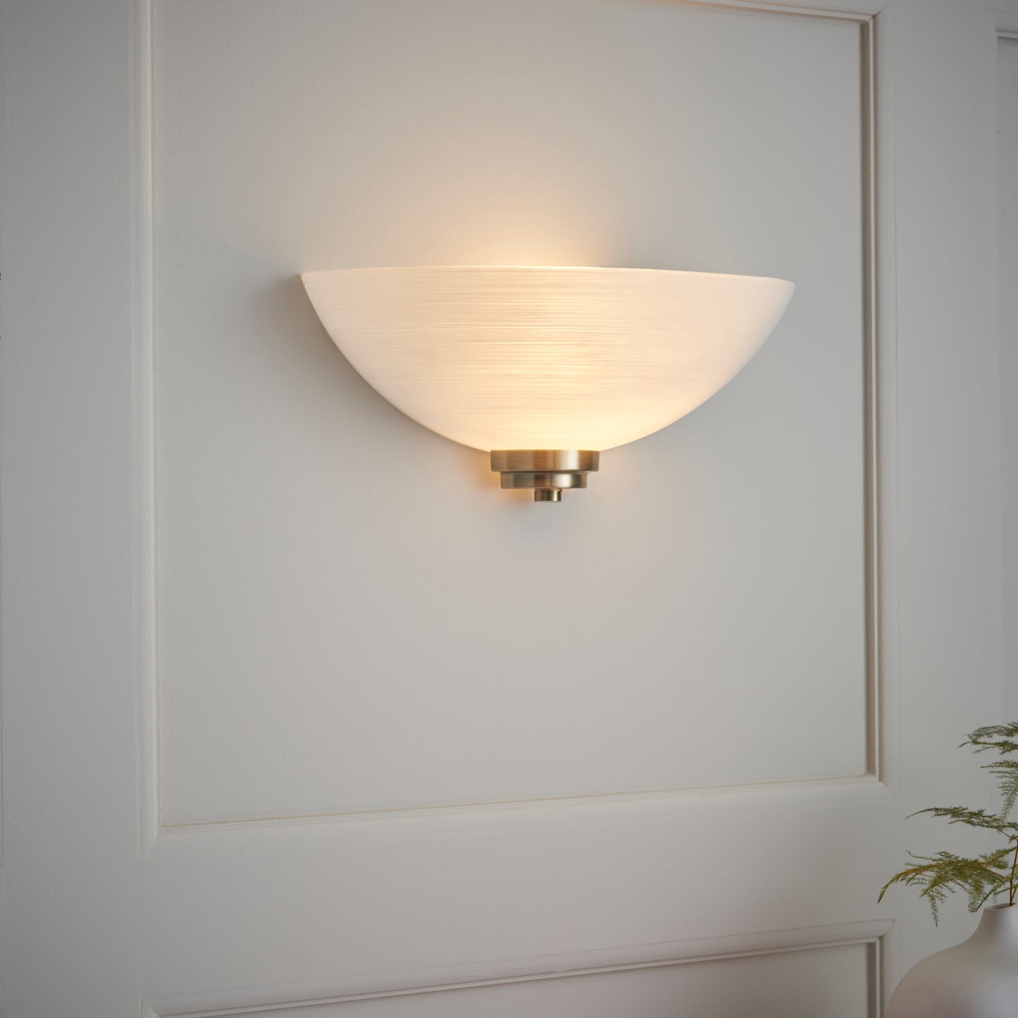 Welles Wall Light Antique Brass – Brass
