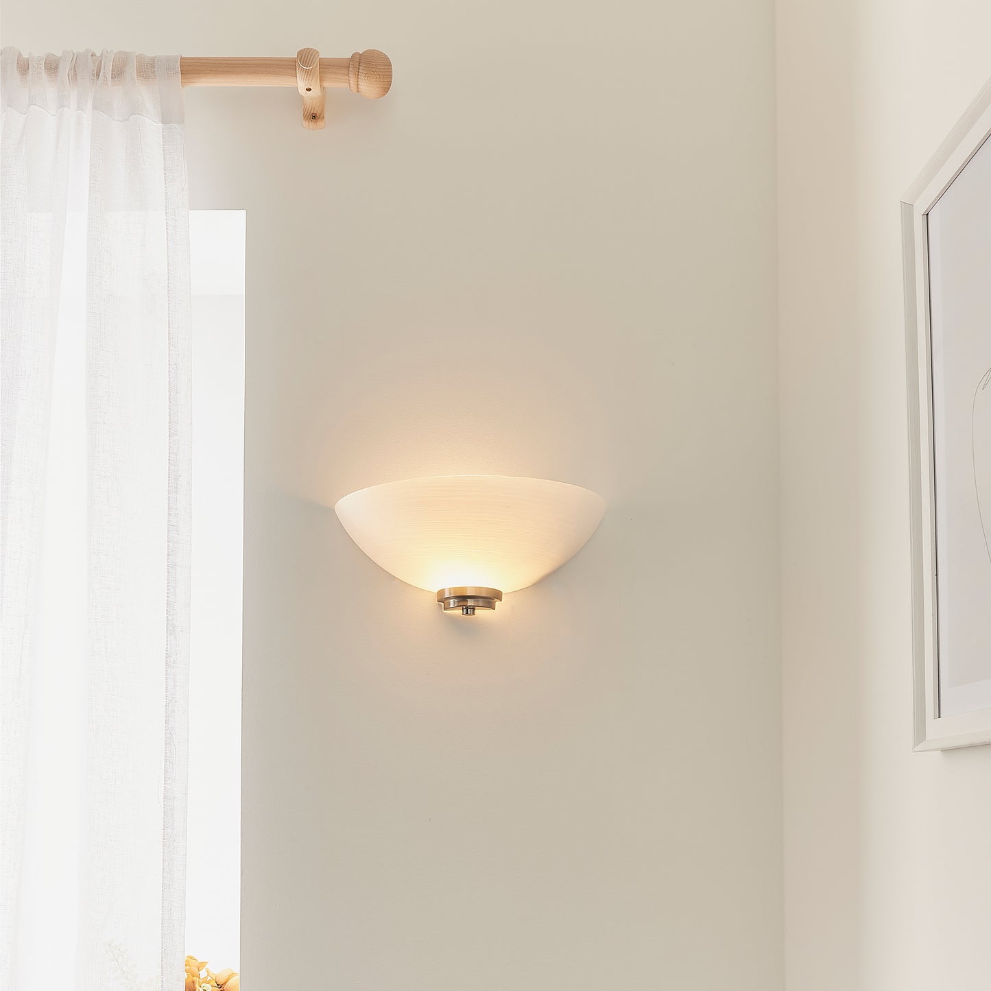 Welles Wall Light Satin Chrome – Chrome