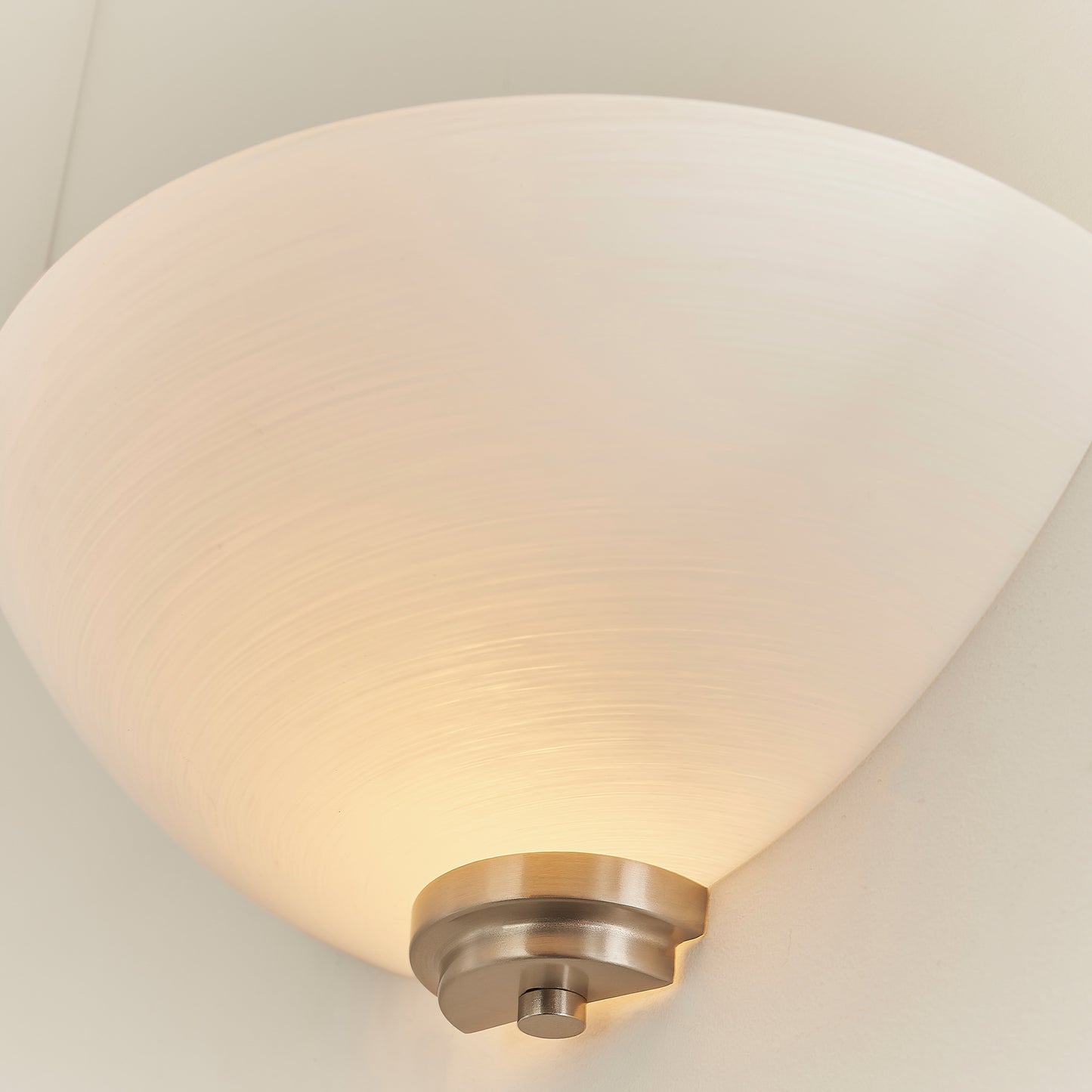 Welles Wall Light Satin Chrome – Chrome