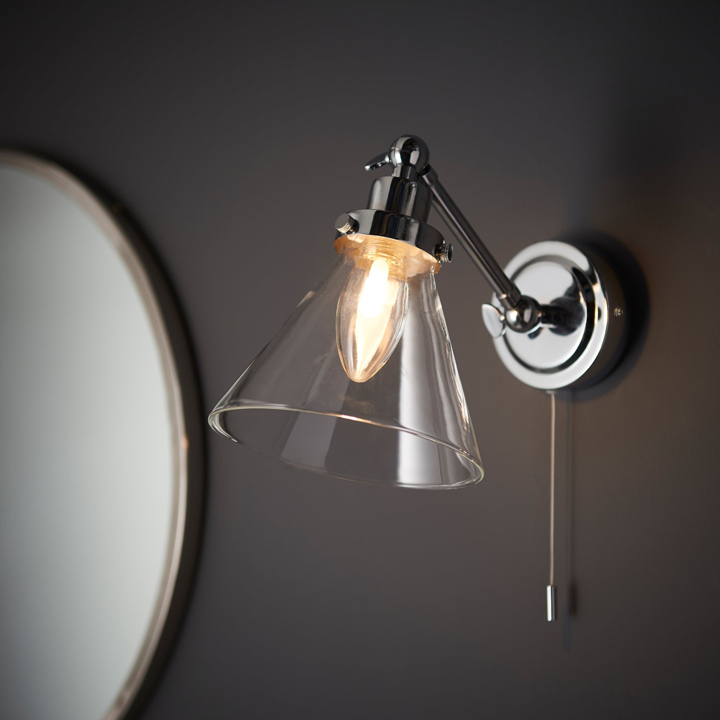 Faraday Bathroom 1 Wall Light Chrome – Chrome