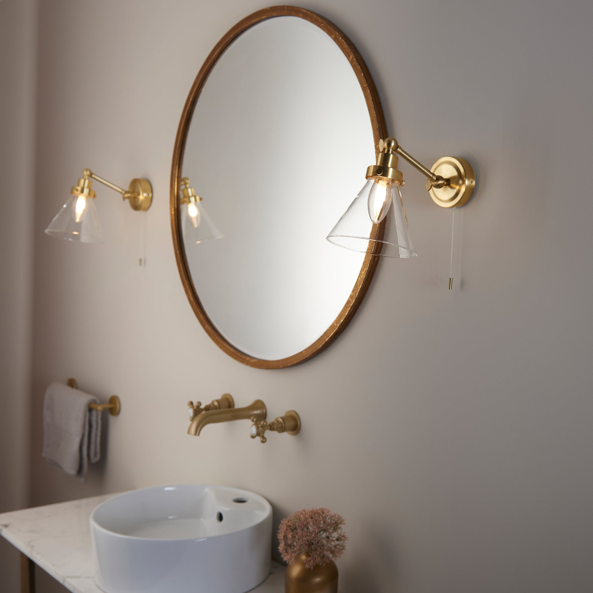 Faraday Bathroom 1 Wall Light Satin Brass – Brass