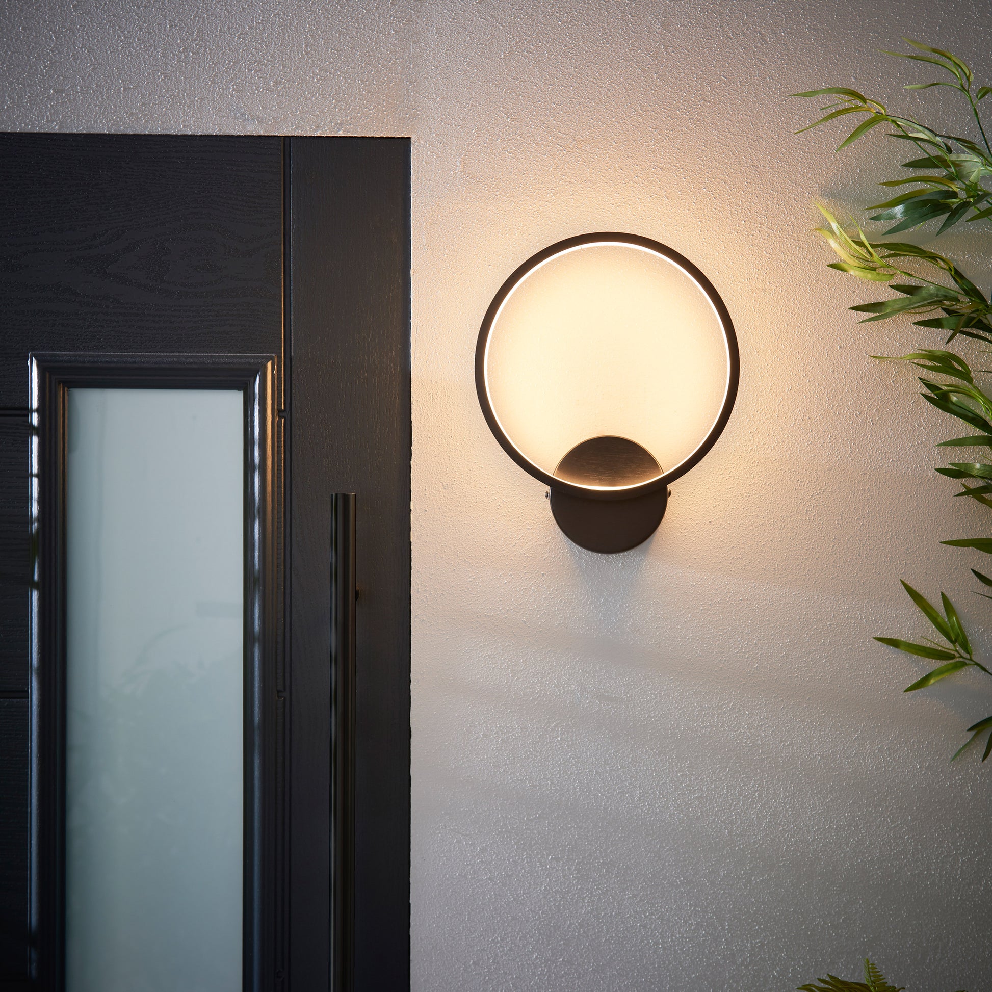 Kieron Outdoor 1 Wall Light Black – Black
