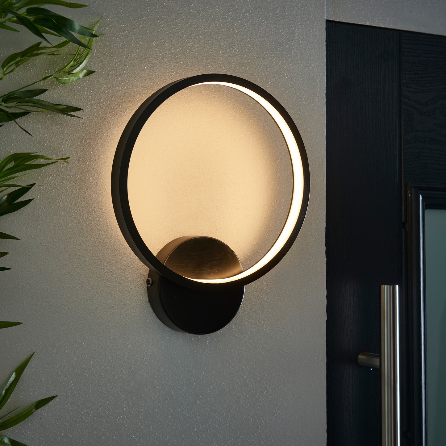 Kieron Outdoor 1 Wall Light Black – Black