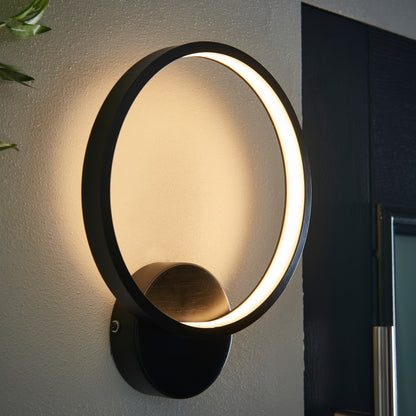 Kieron Outdoor 1 Wall Light Black – Black