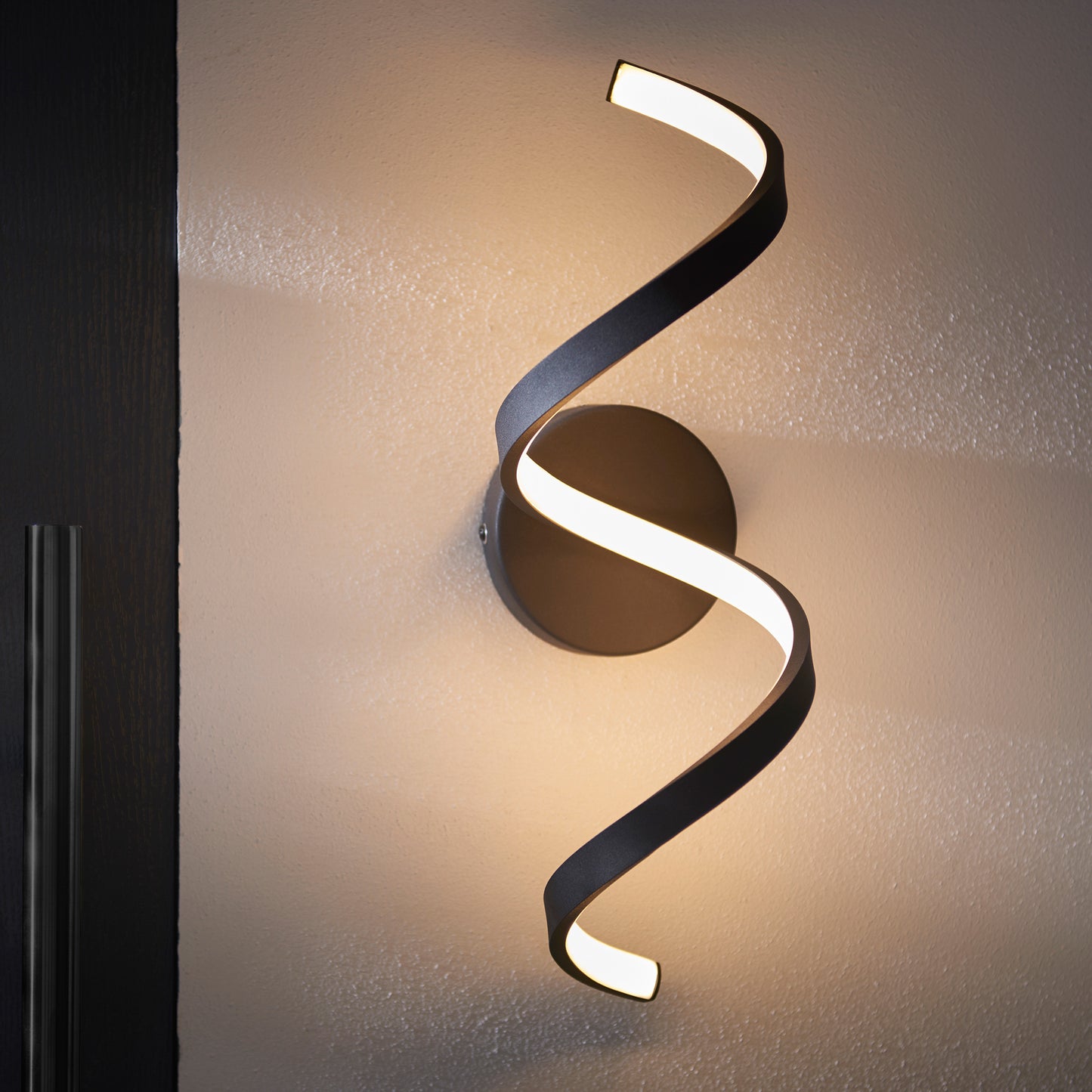 Astral Outdoor 1 Wall Light Black – Black