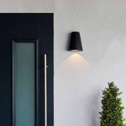 Helm Outdoor 1 Wall Light – Black