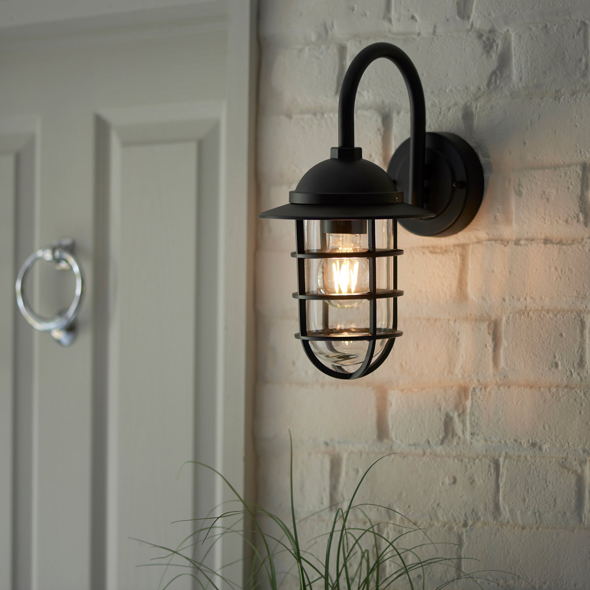 Port Outdoor 1 Wall Light – Black