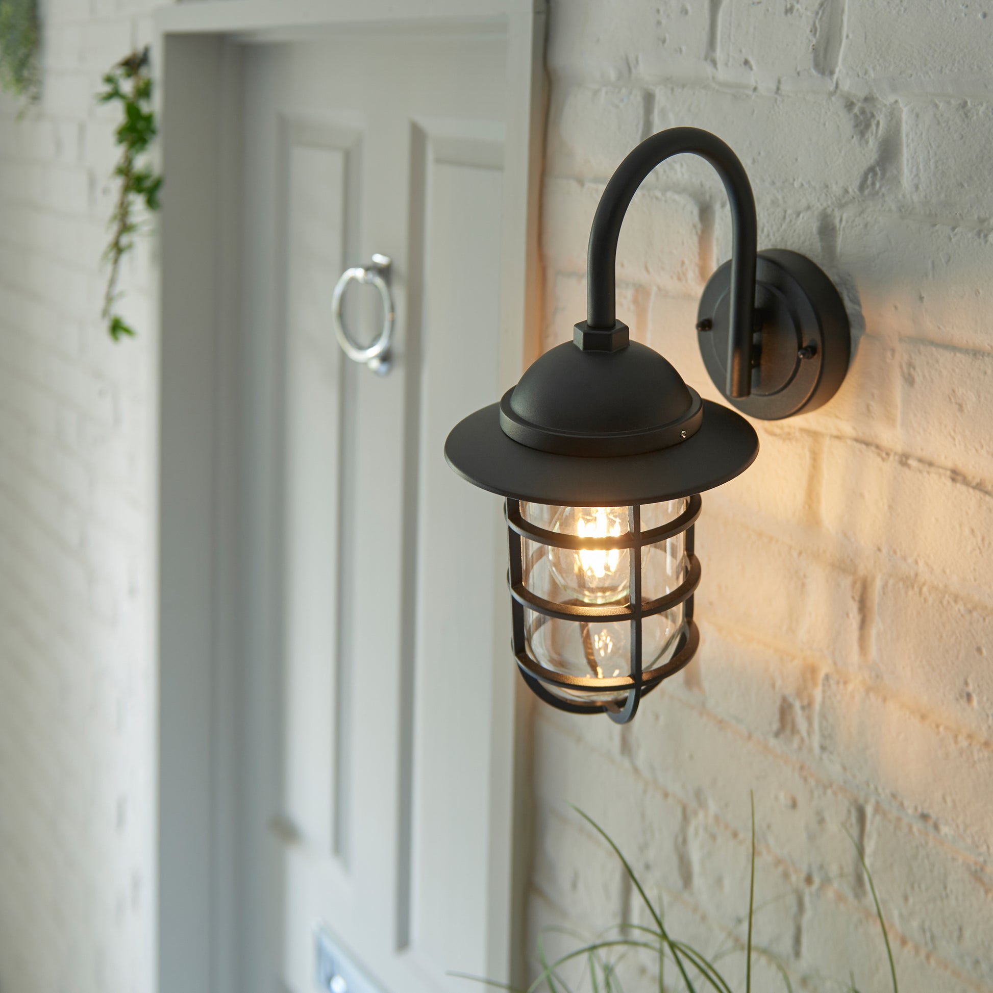 Port Outdoor 1 Wall Light – Black
